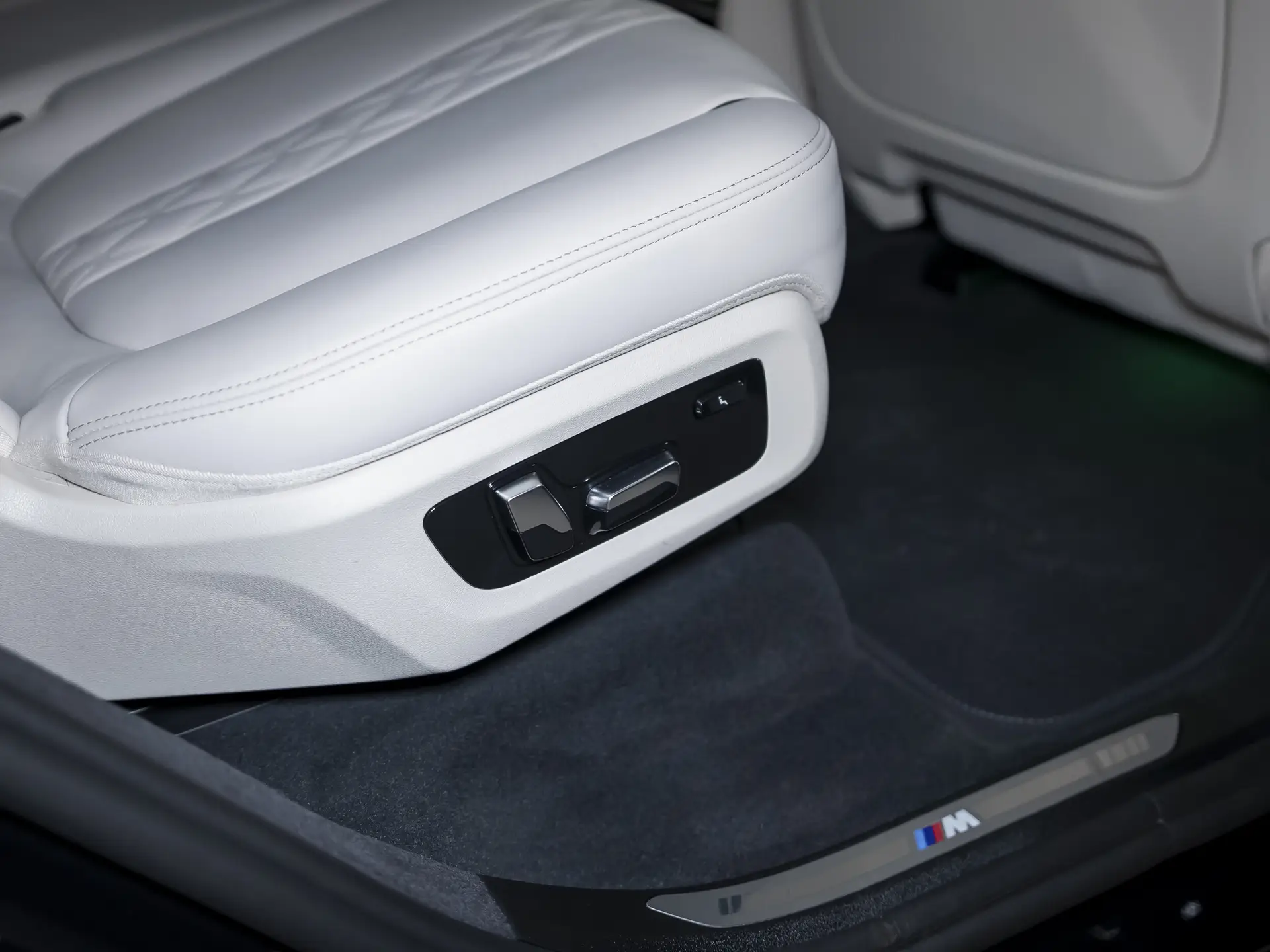 BMW X7, I (G07) Рестайлинг, 2025 купить в салоне Million Miles