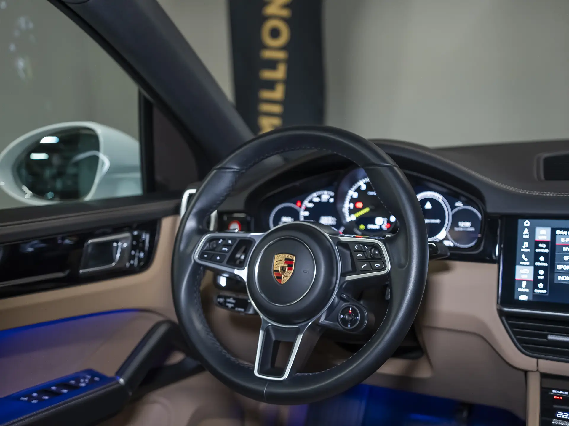 Porsche Cayenne, III, 2019 купить в салоне Million Miles