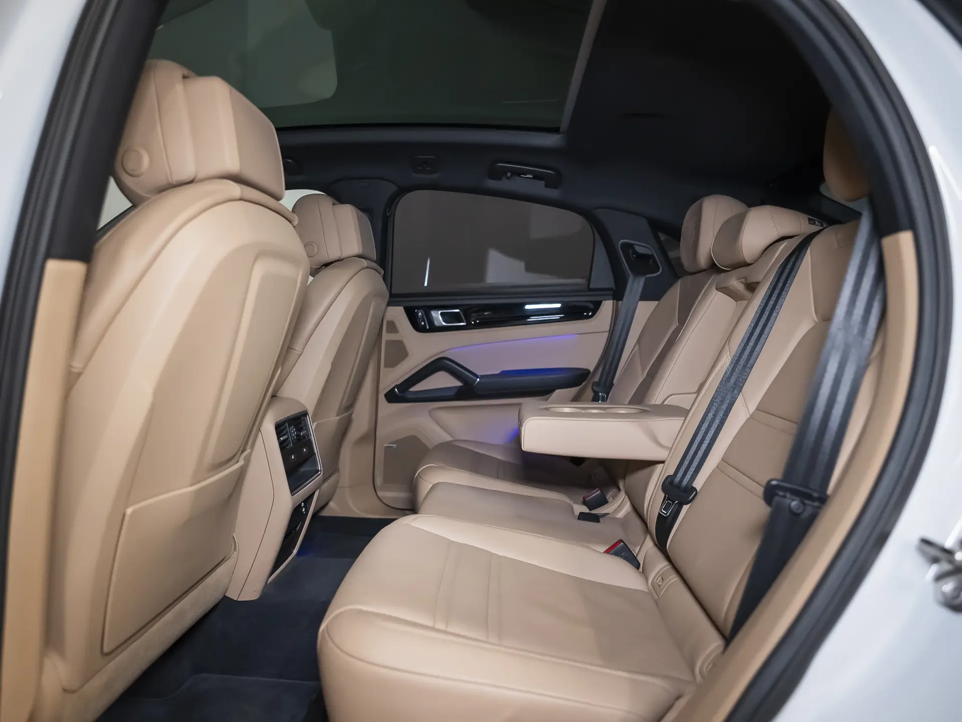 Porsche Cayenne, III, 2019 купить в салоне Million Miles