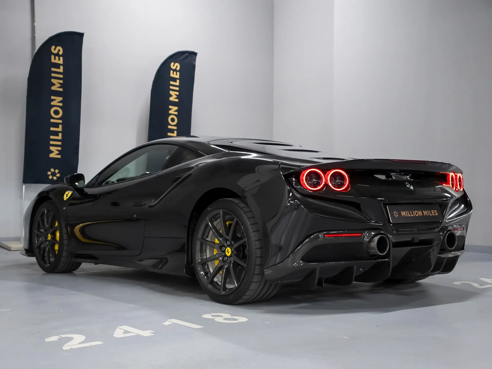 Ferrari F8 Tributo, I, 2021 купить в салоне Million Miles