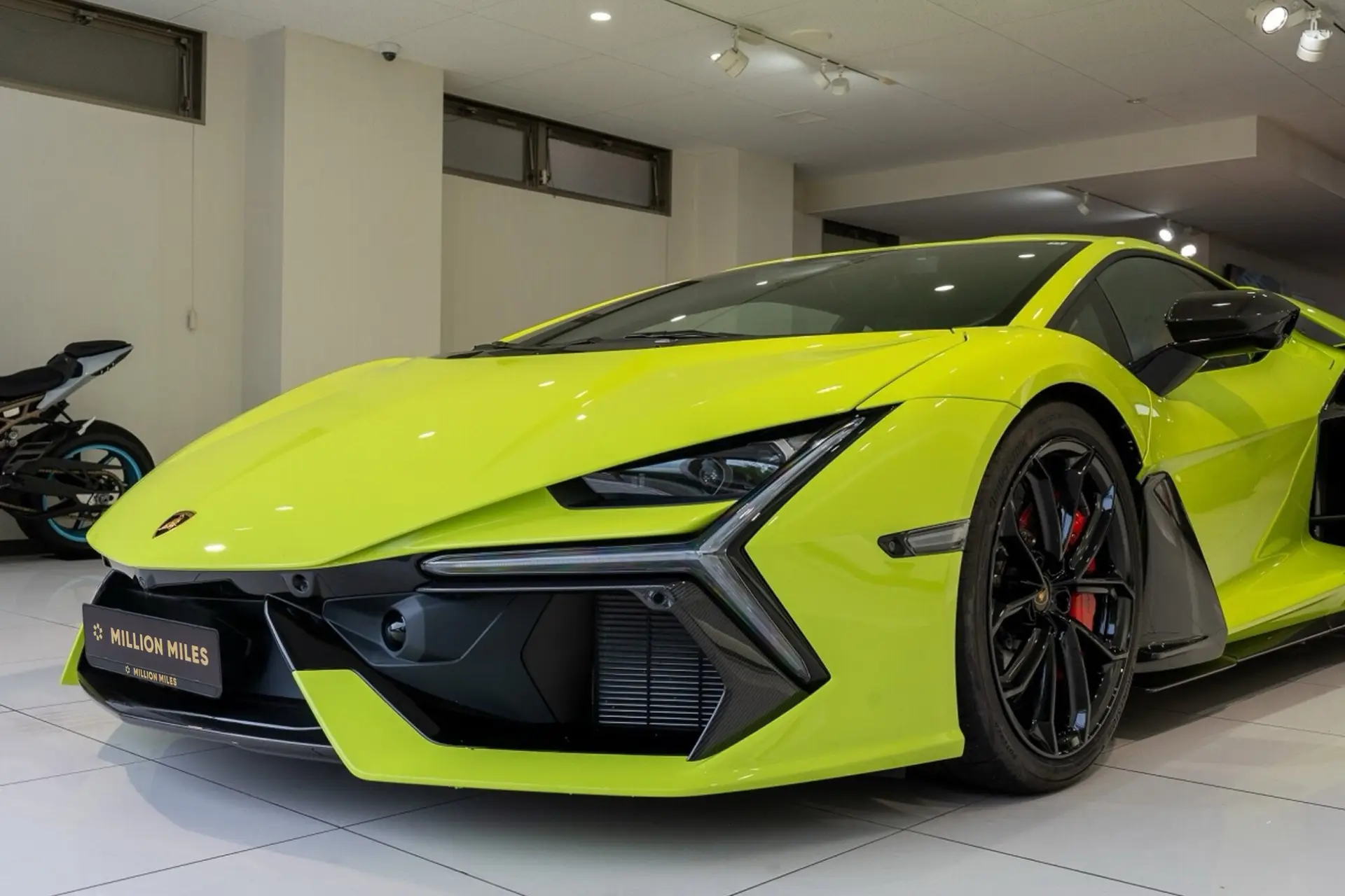 Lamborghini Revuelto, I, 2024 купить в салоне Million Miles