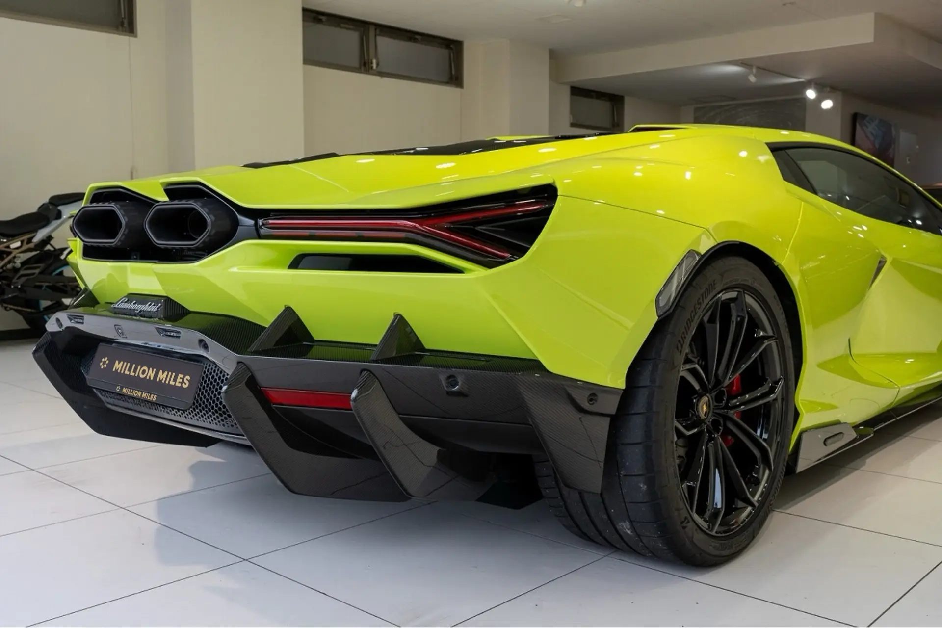 Lamborghini Revuelto, I, 2024 купить в салоне Million Miles
