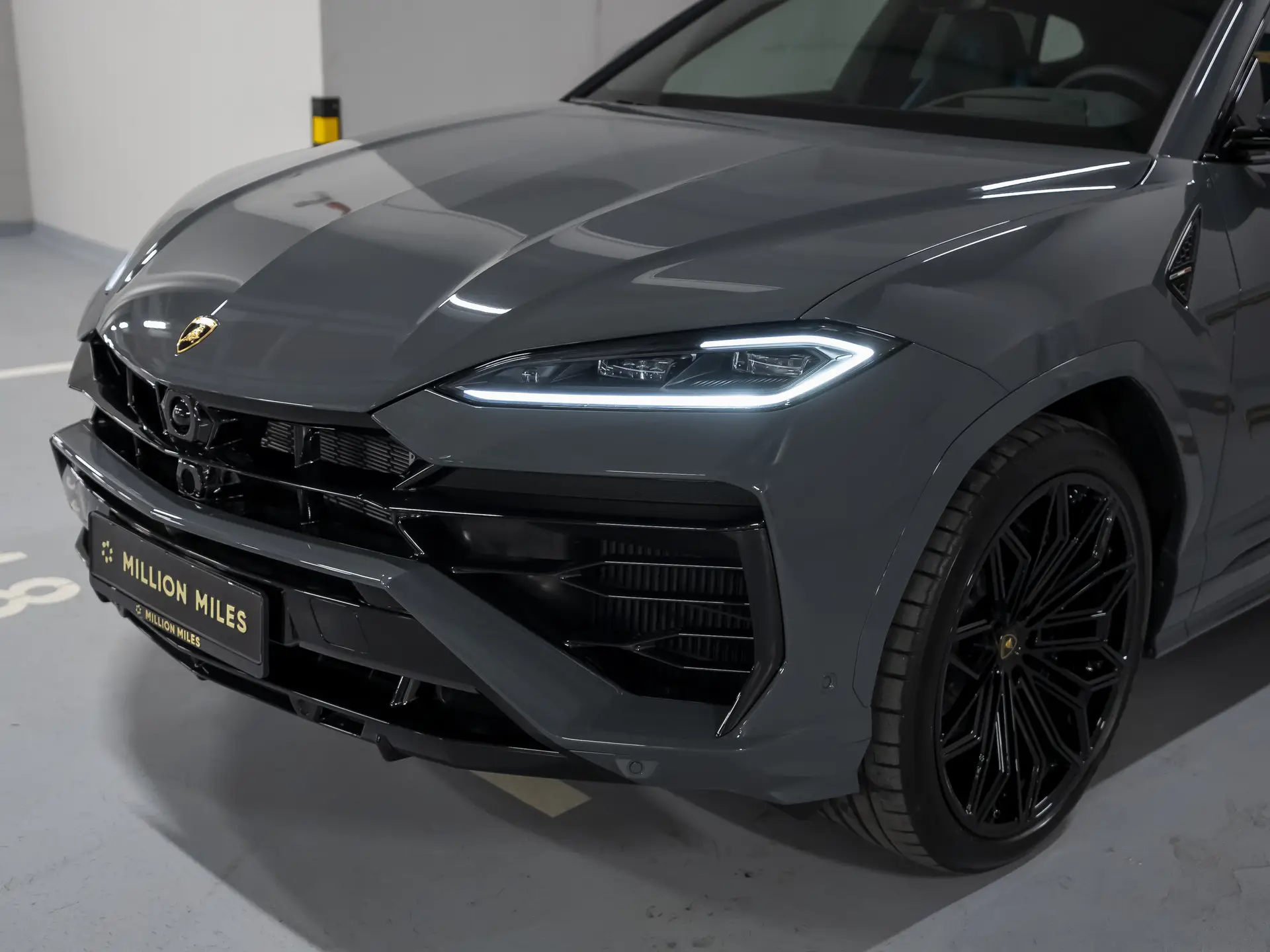 Lamborghini Urus SE, I Рестайлинг, 2025 купить в салоне Million Miles
