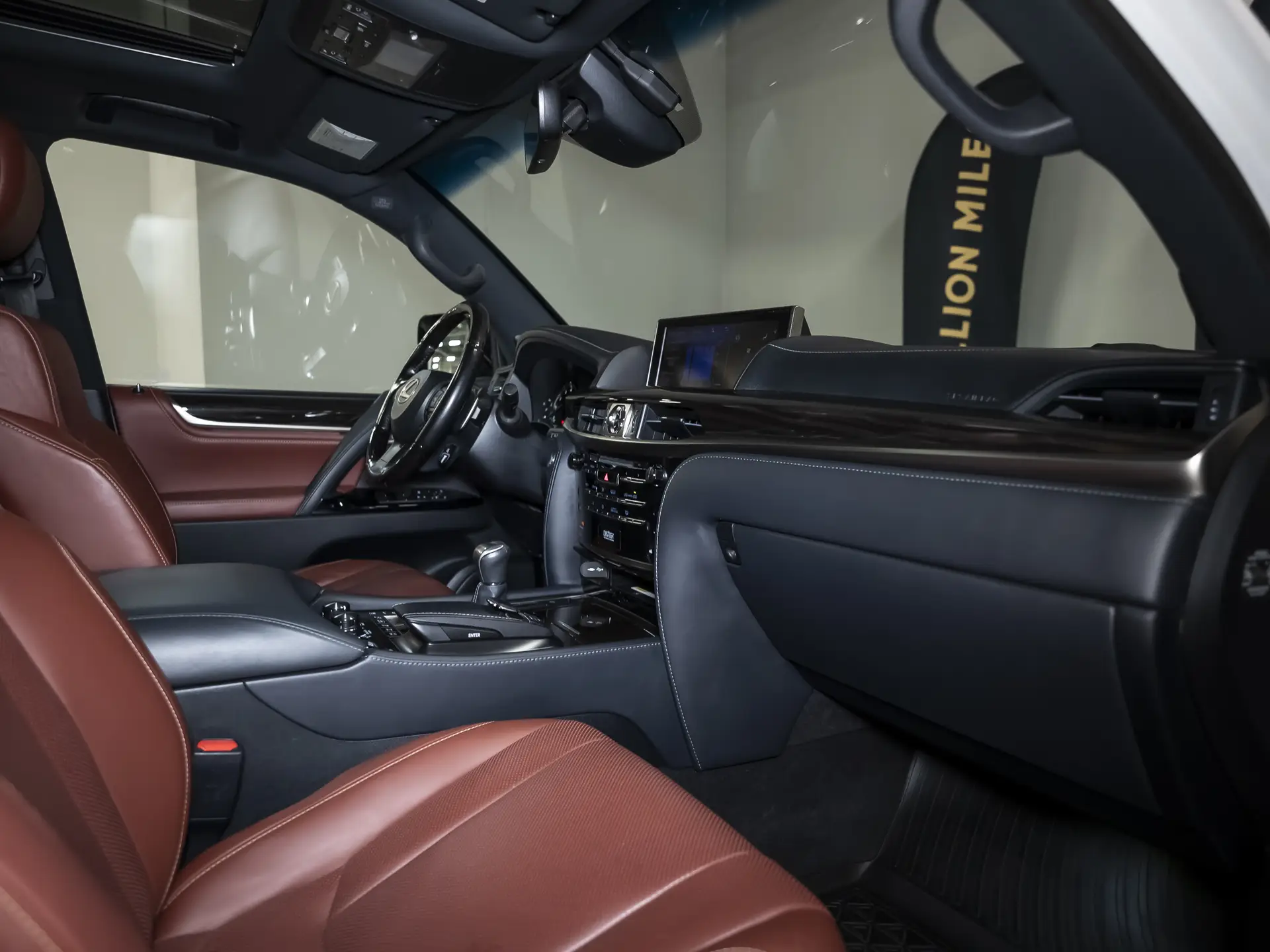 Lexus LX, III Рестайлинг 2, 2020 купить в салоне Million Miles