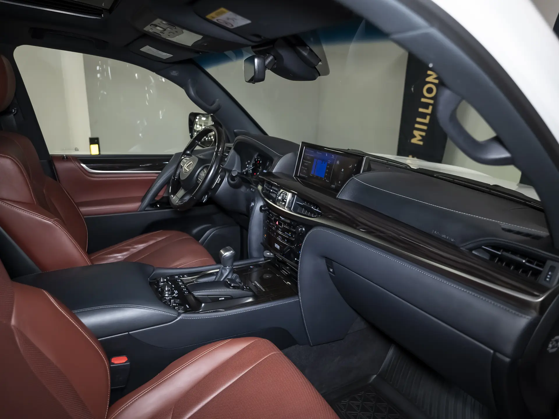 Lexus LX, III Рестайлинг 2, 2020 купить в салоне Million Miles