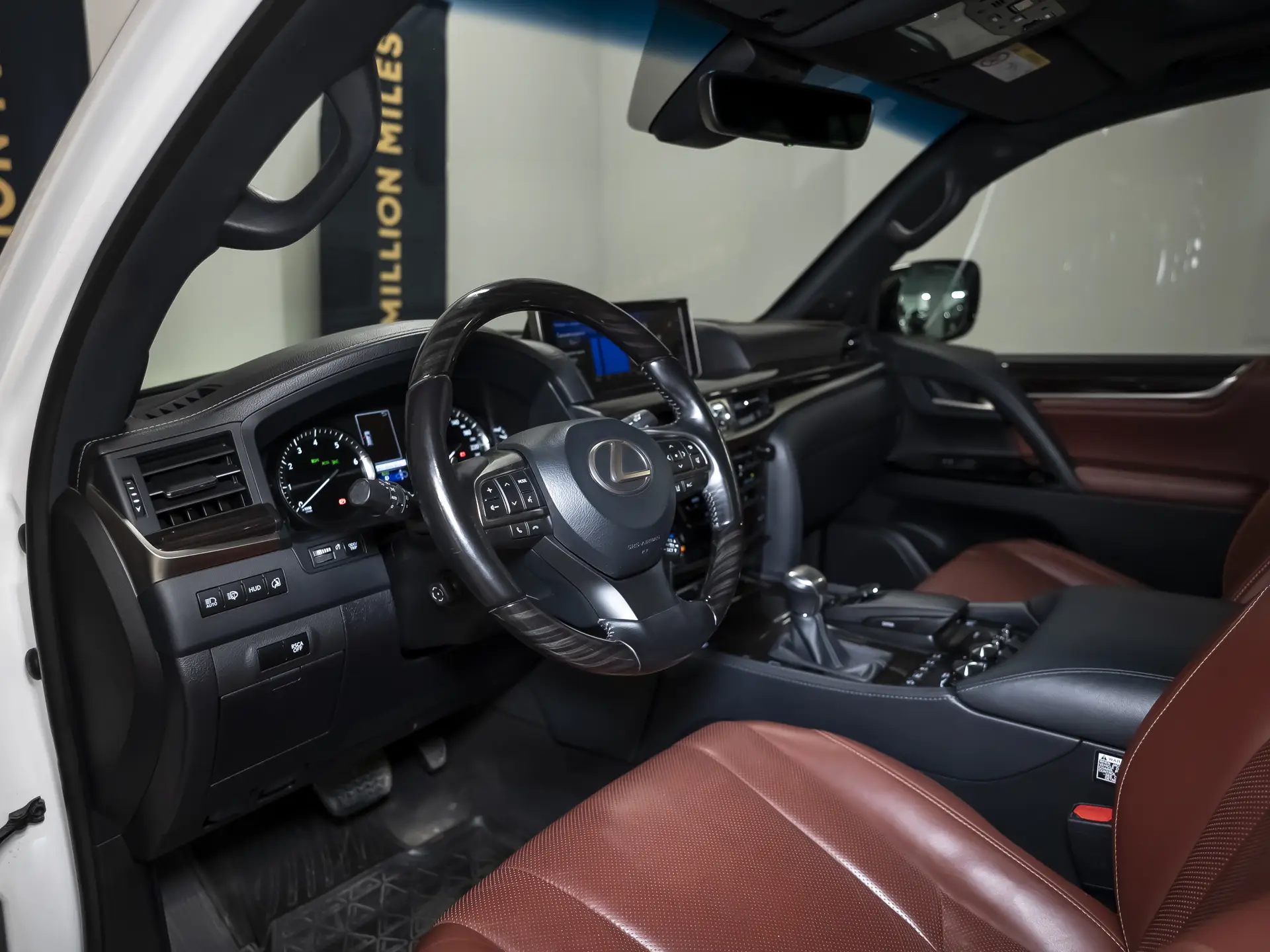 Lexus LX, III Рестайлинг 2, 2020 купить в салоне Million Miles