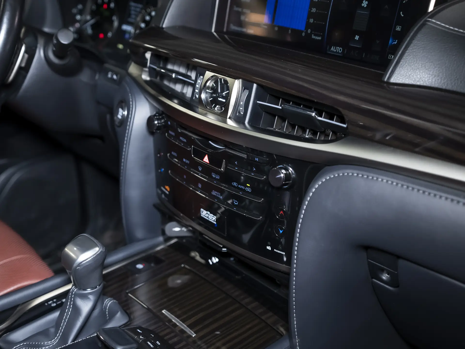 Lexus LX, III Рестайлинг 2, 2020 купить в салоне Million Miles