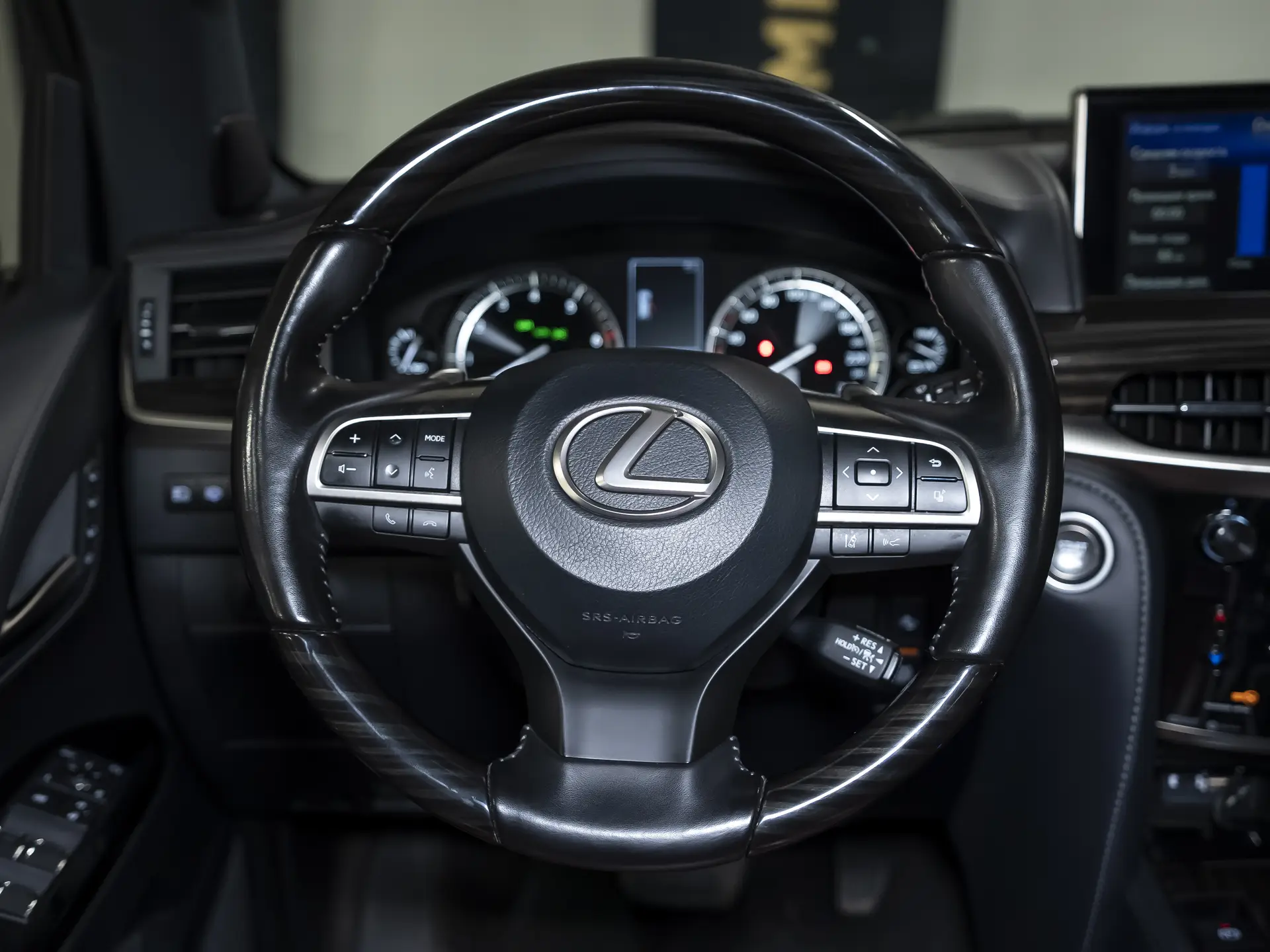 Lexus LX, III Рестайлинг 2, 2020 купить в салоне Million Miles