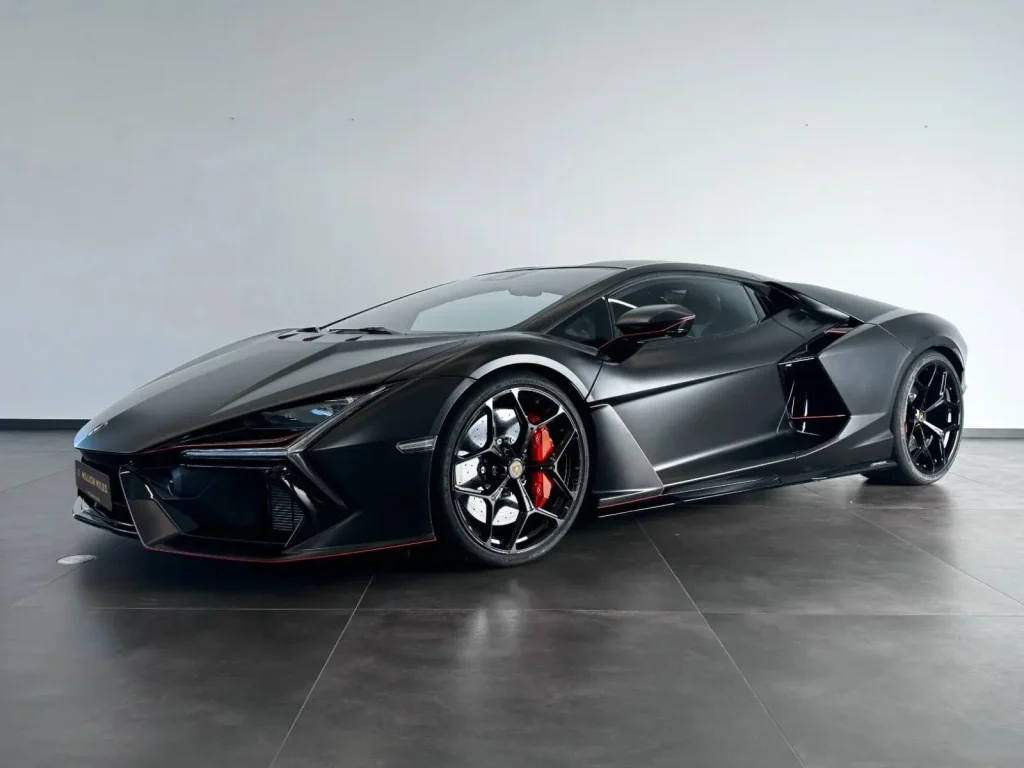 Lamborghini Revuelto, I, 2025 купить в салоне Million Miles