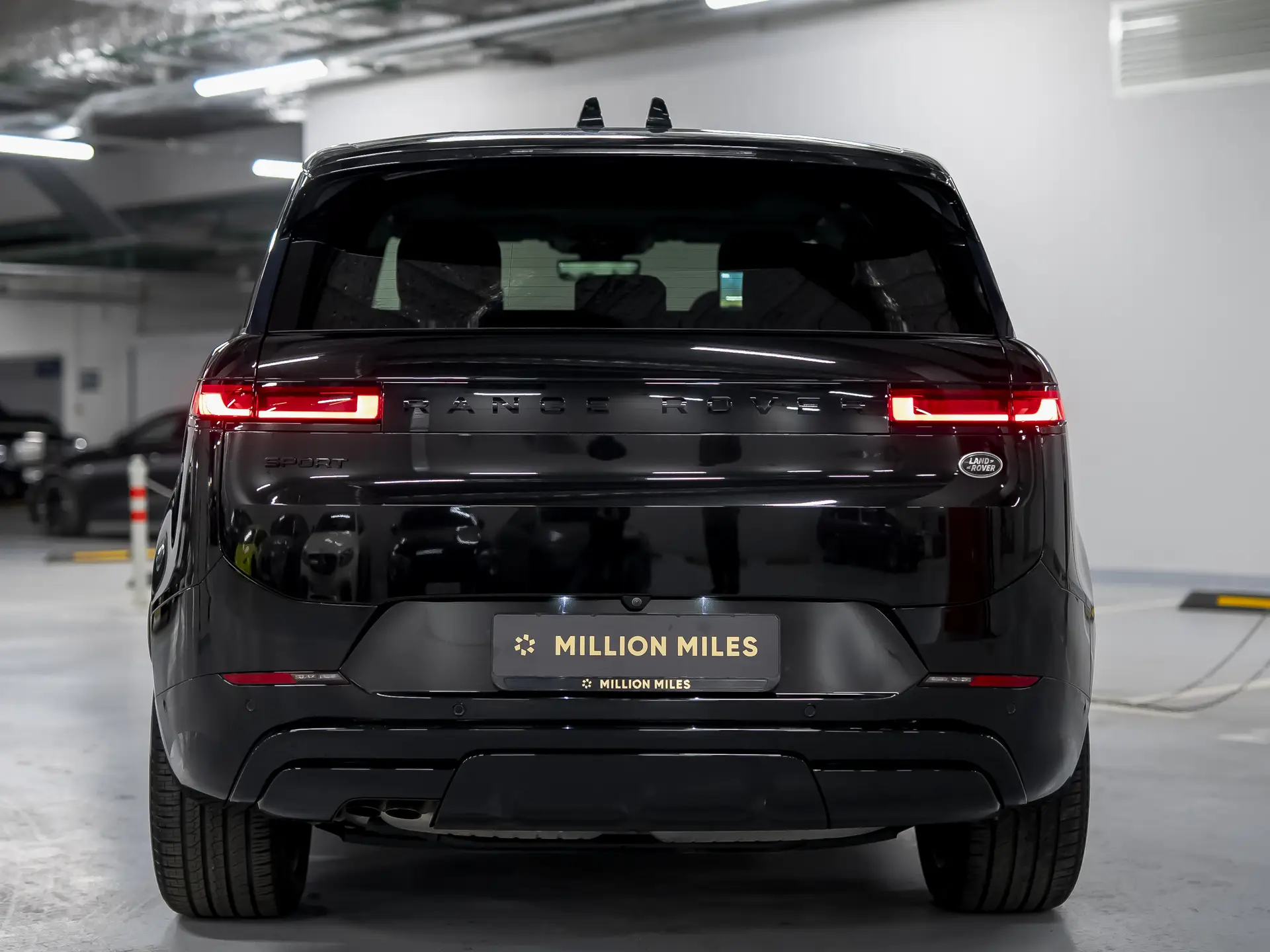 Land Rover Range Rover Sport, III, 2025 купить в салоне Million Miles