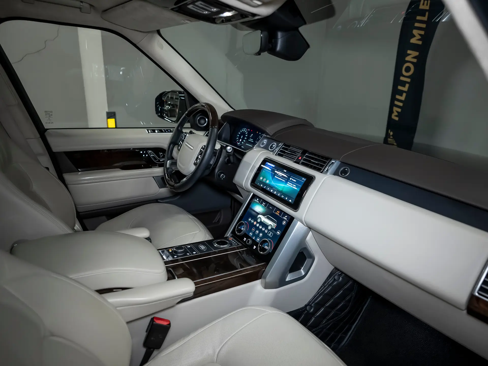 Land Rover Range Rover, IV Рестайлинг, 2020 купить в салоне Million Miles