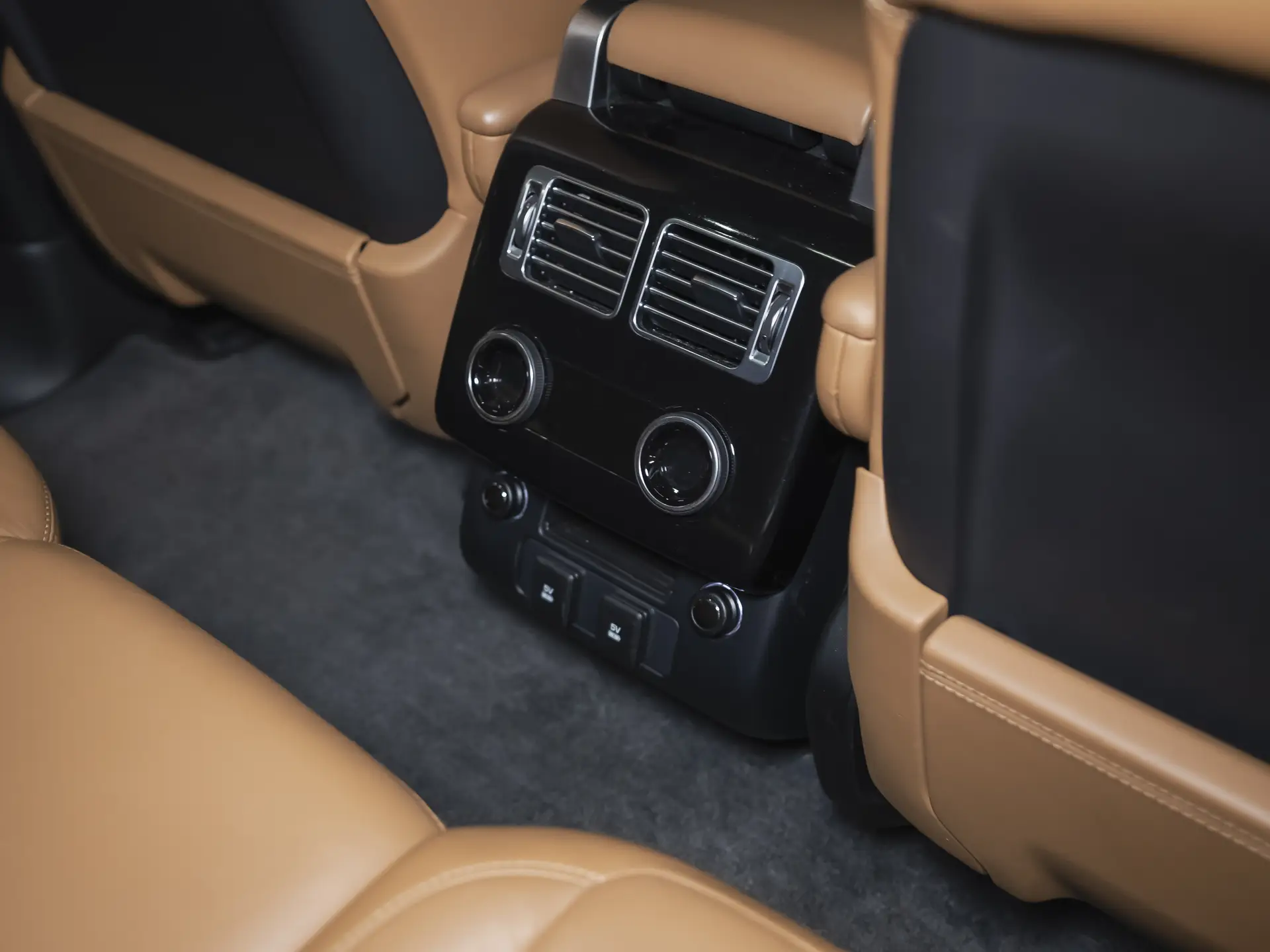 Land Rover Range Rover, IV Рестайлинг, 2018 купить в салоне Million Miles