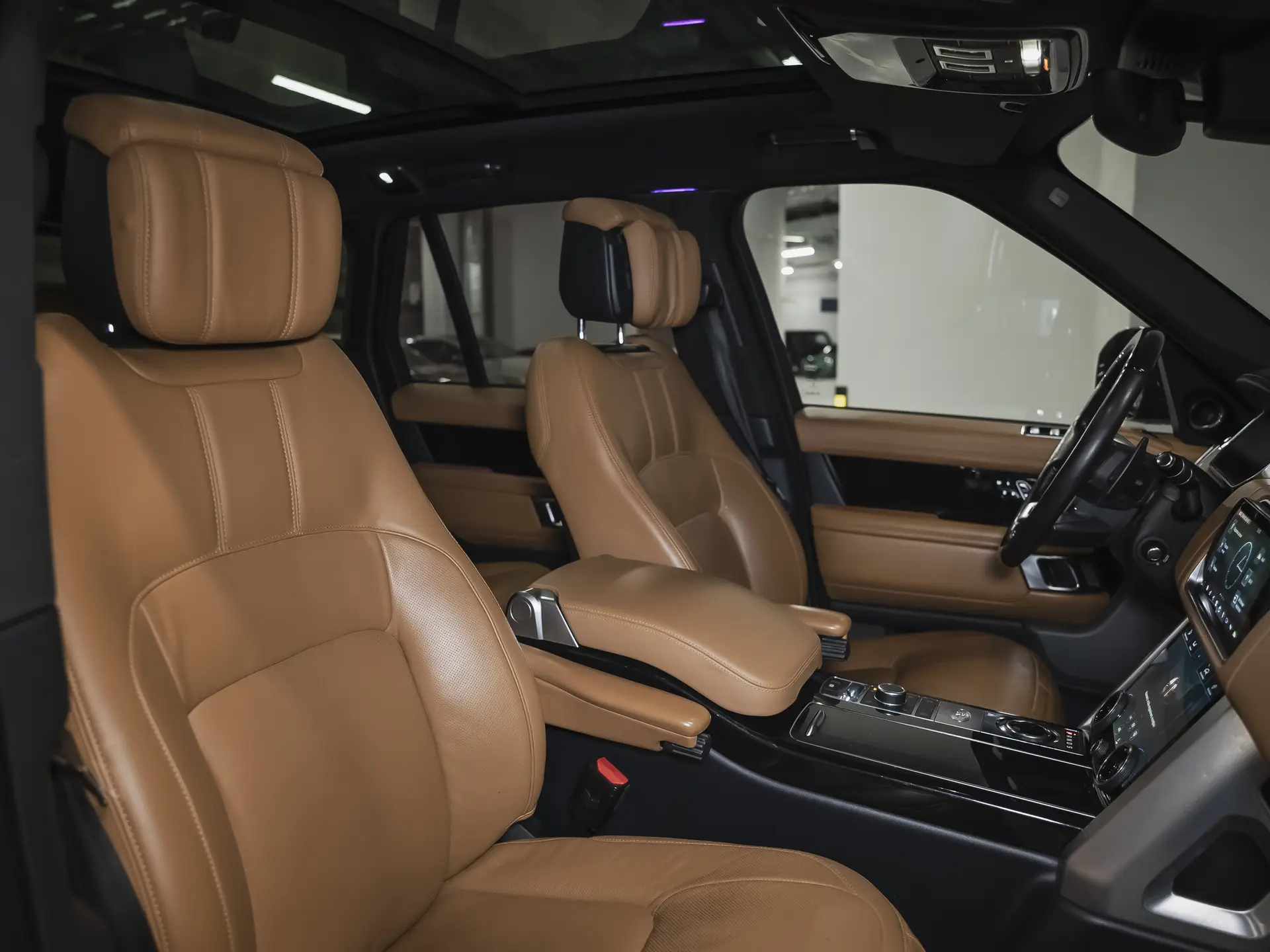 Land Rover Range Rover, IV Рестайлинг, 2018 купить в салоне Million Miles