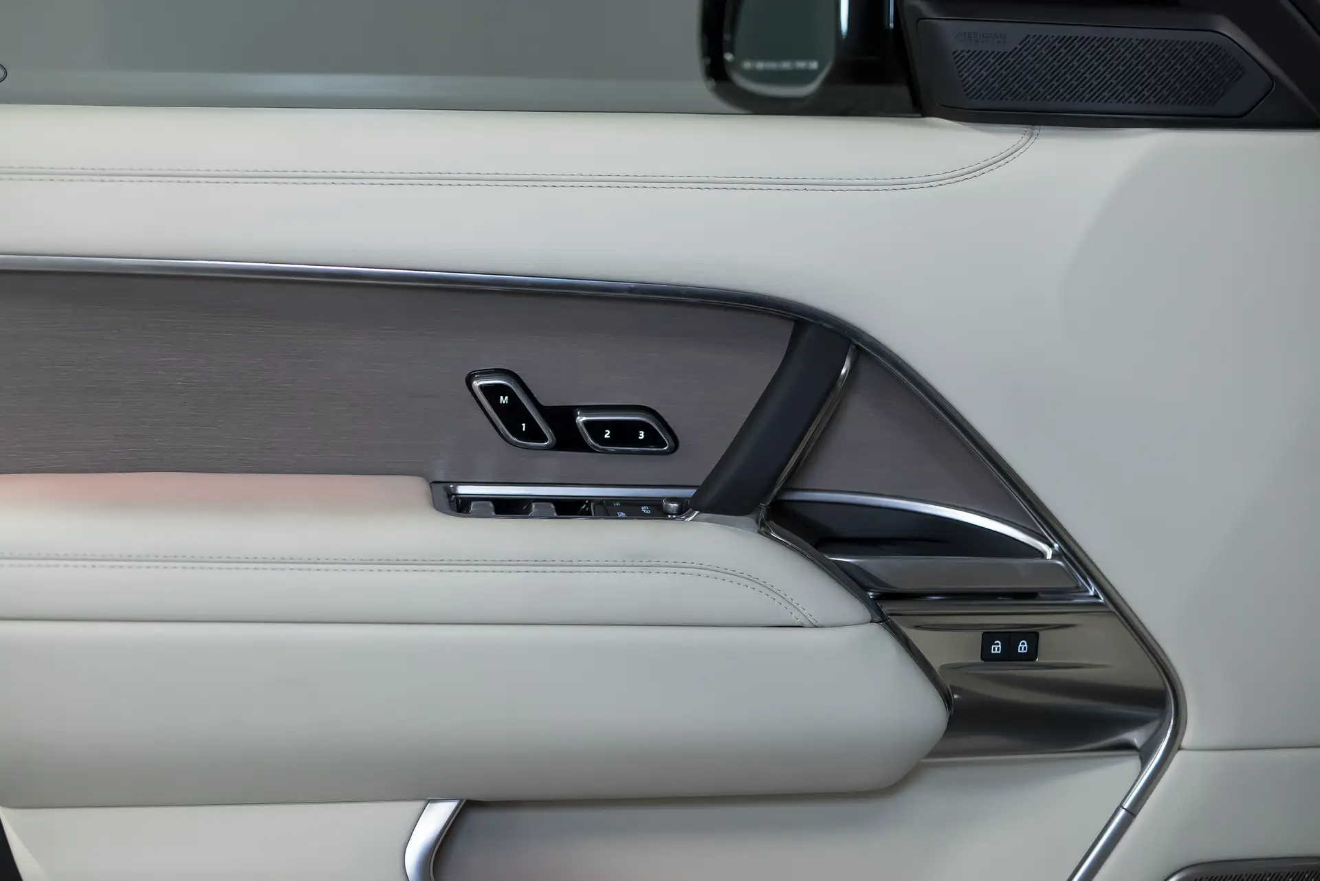 Land Rover Range Rover, V, 2025 купить в салоне Million Miles