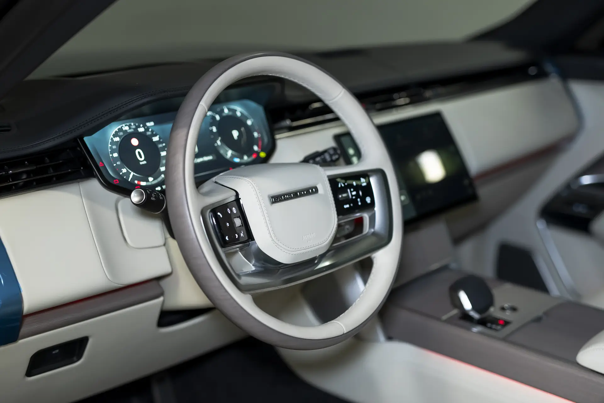 Land Rover Range Rover, V, 2025 купить в салоне Million Miles