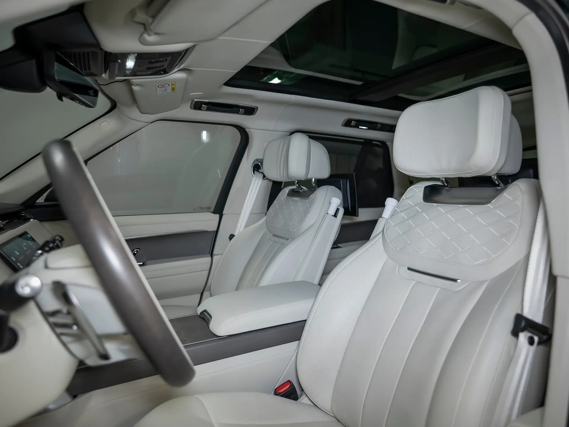 Land Rover Range Rover, V, 2023 купить в салоне Million Miles