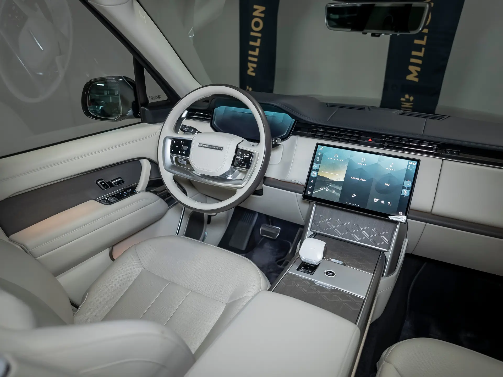 Land Rover Range Rover, V, 2023 купить в салоне Million Miles