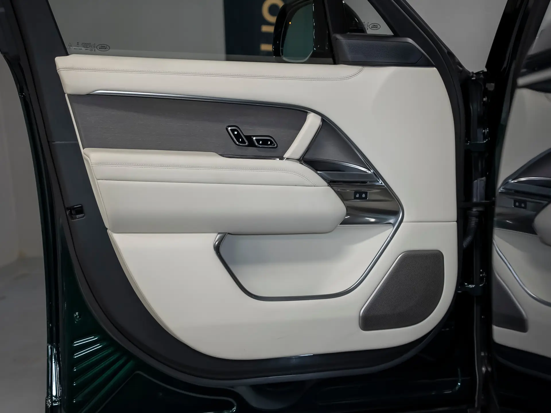 Land Rover Range Rover, V, 2023 купить в салоне Million Miles