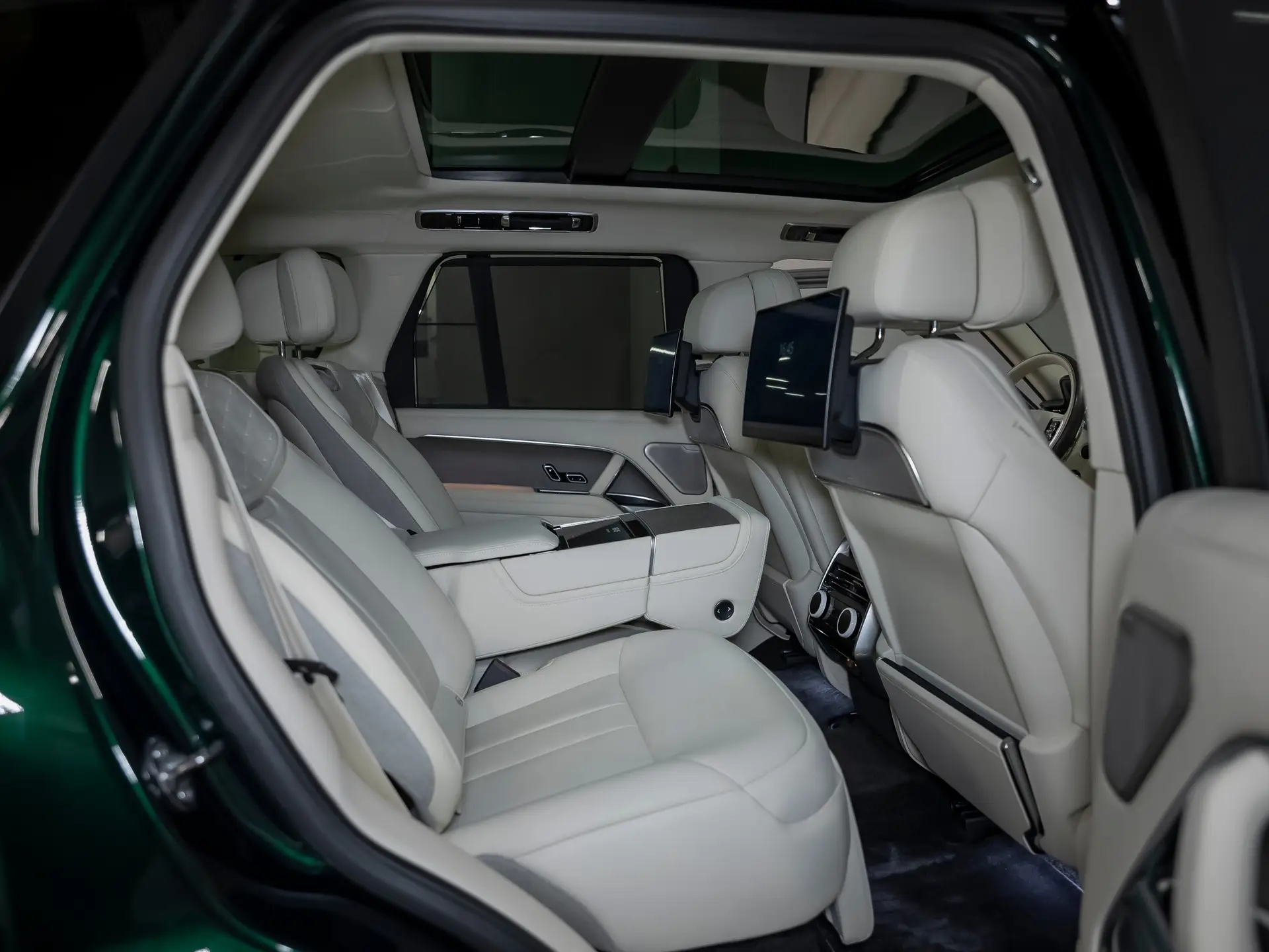 Land Rover Range Rover, V, 2023 купить в салоне Million Miles