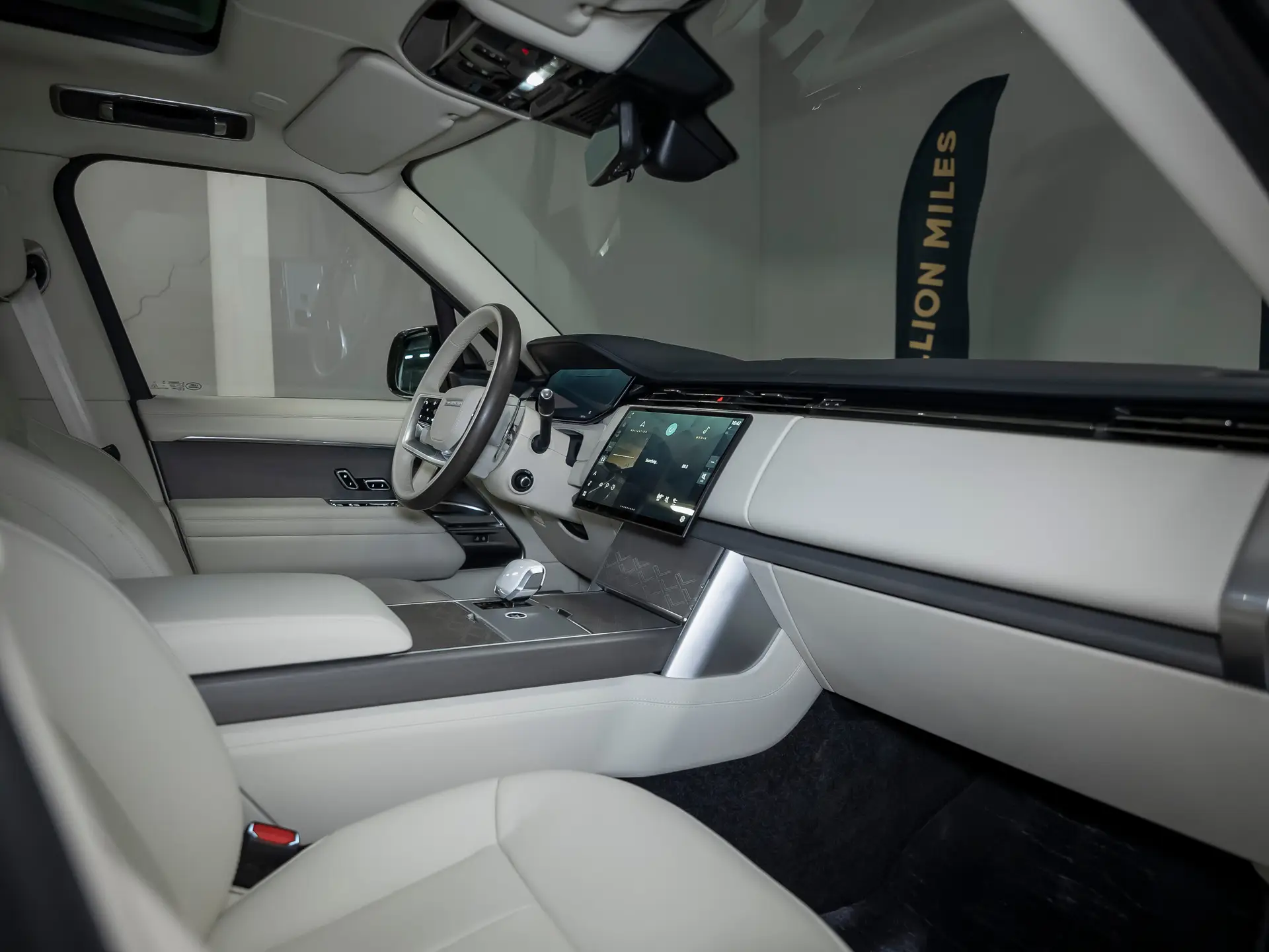 Land Rover Range Rover, V, 2023 купить в салоне Million Miles