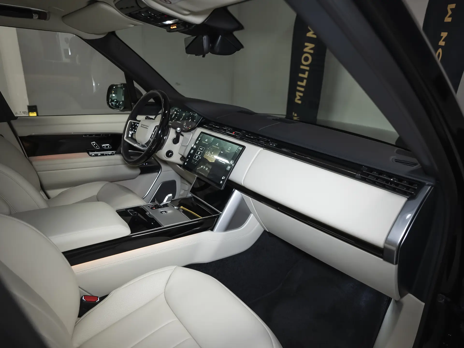 Land Rover Range Rover, V, 2025 купить в салоне Million Miles