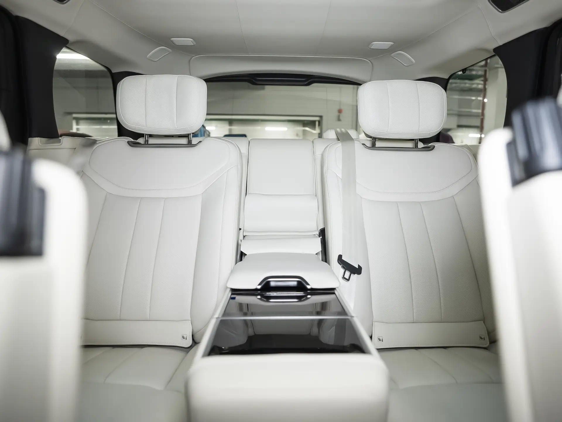 Land Rover Range Rover, V, 2025 купить в салоне Million Miles