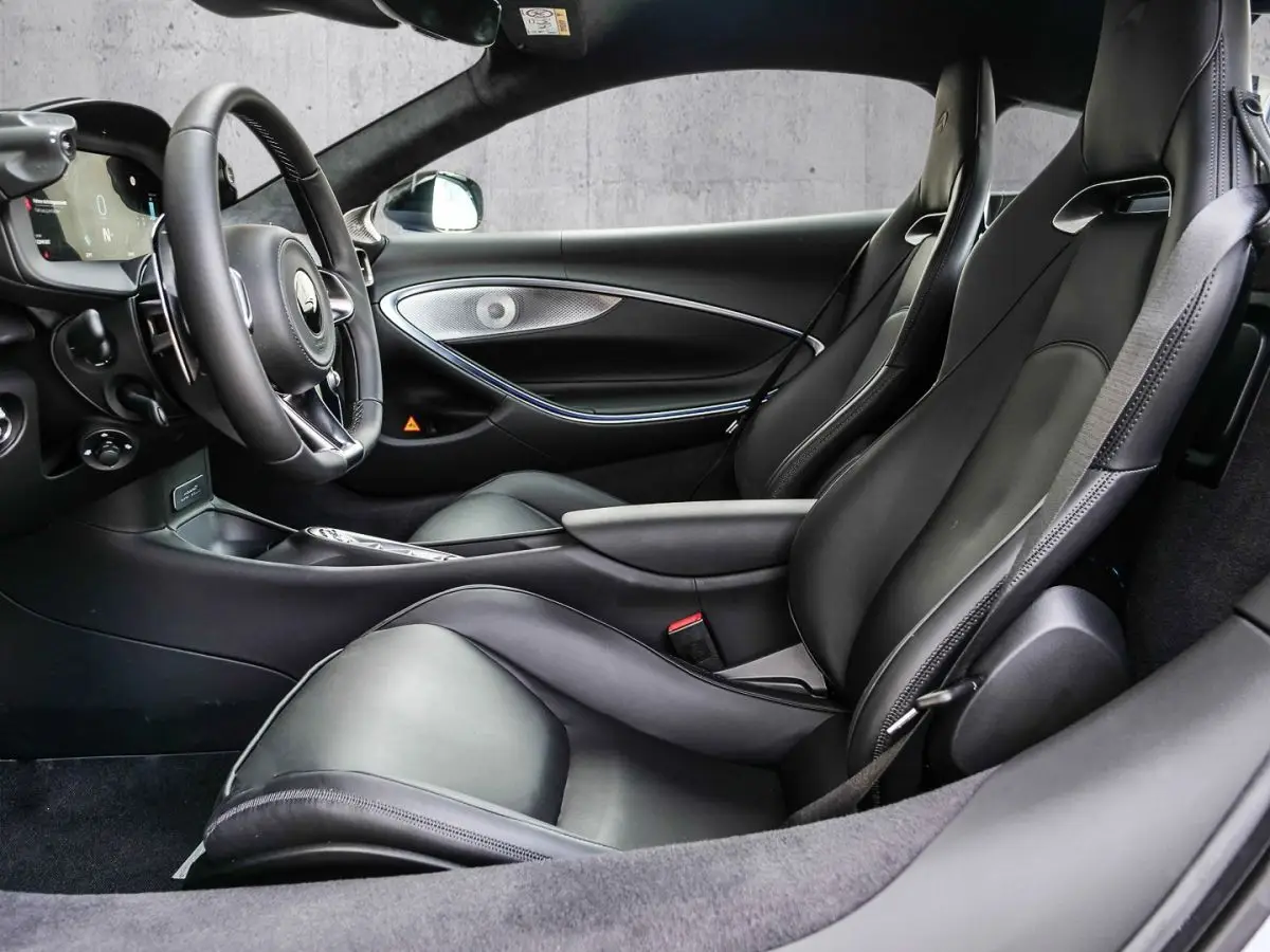 McLaren Artura, I, 2025 купить в салоне Million Miles