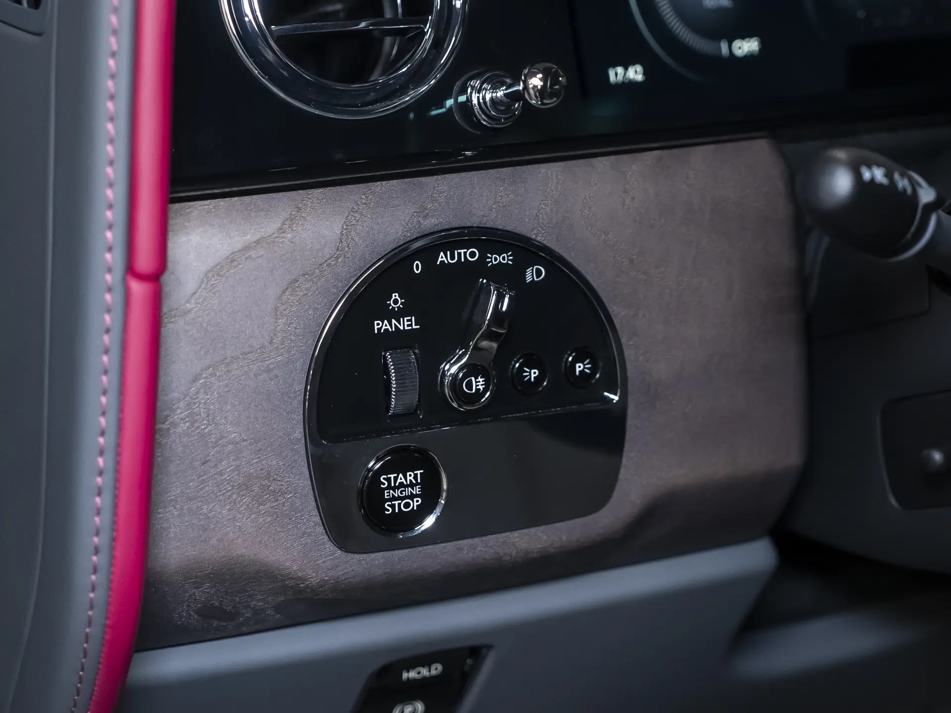 Rolls-Royce Cullinan, I Рестайлинг, 2025 купить в салоне Million Miles