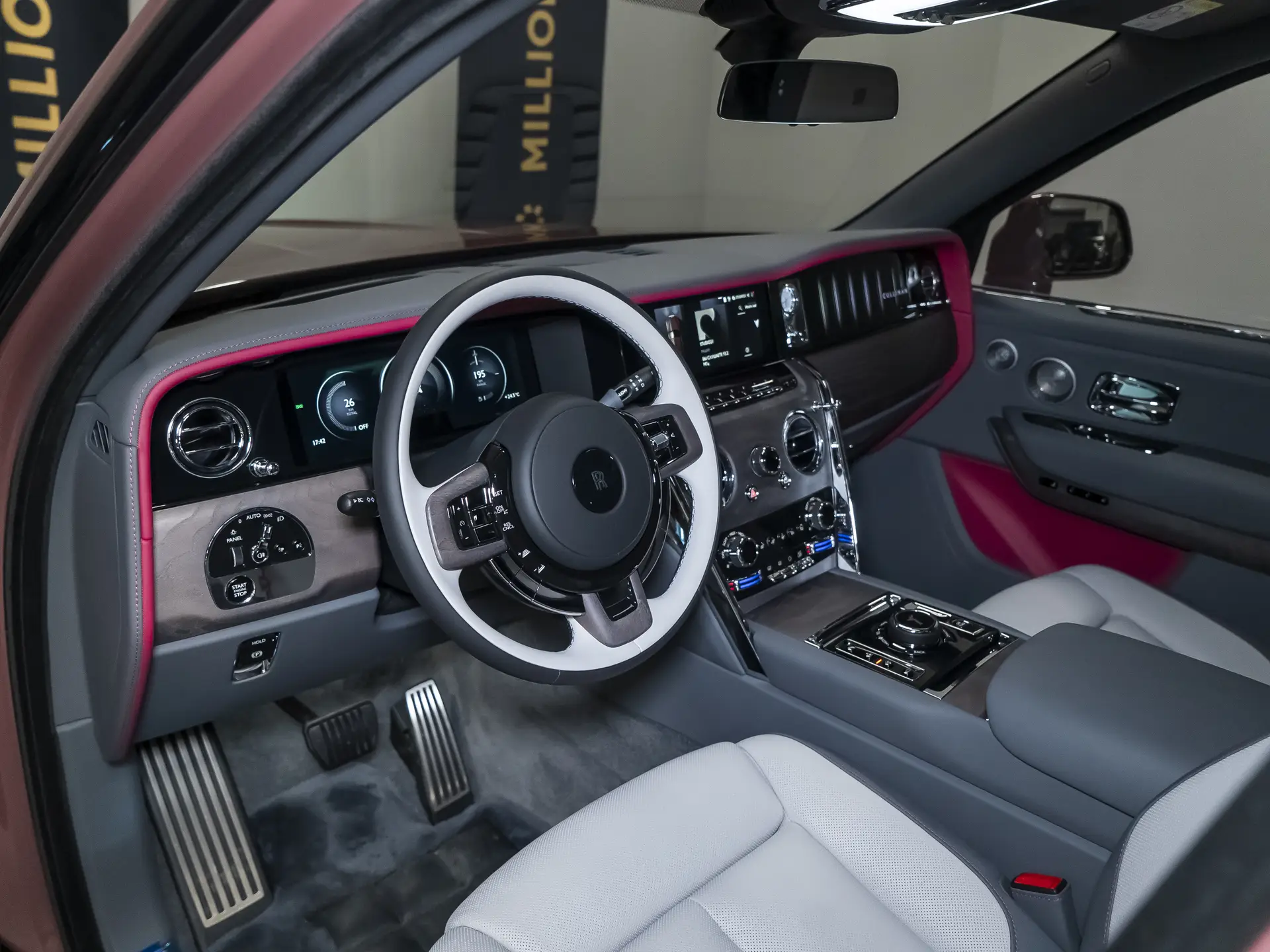 Rolls-Royce Cullinan, I Рестайлинг, 2025 купить в салоне Million Miles