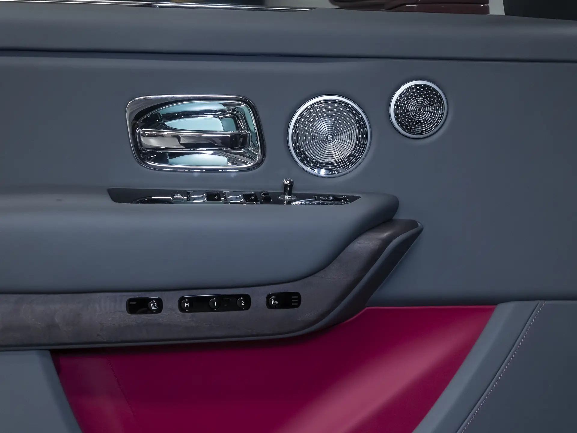 Rolls-Royce Cullinan, I Рестайлинг, 2025 купить в салоне Million Miles