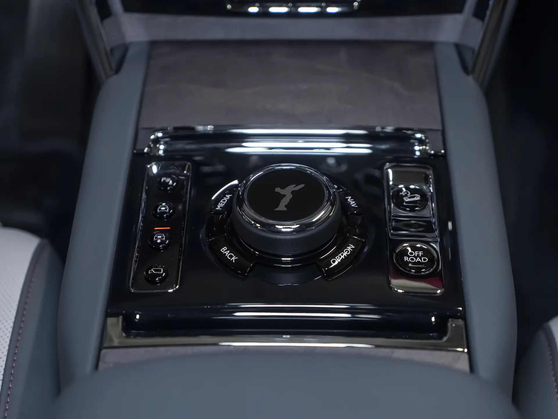 Rolls-Royce Cullinan, I Рестайлинг, 2025 купить в салоне Million Miles