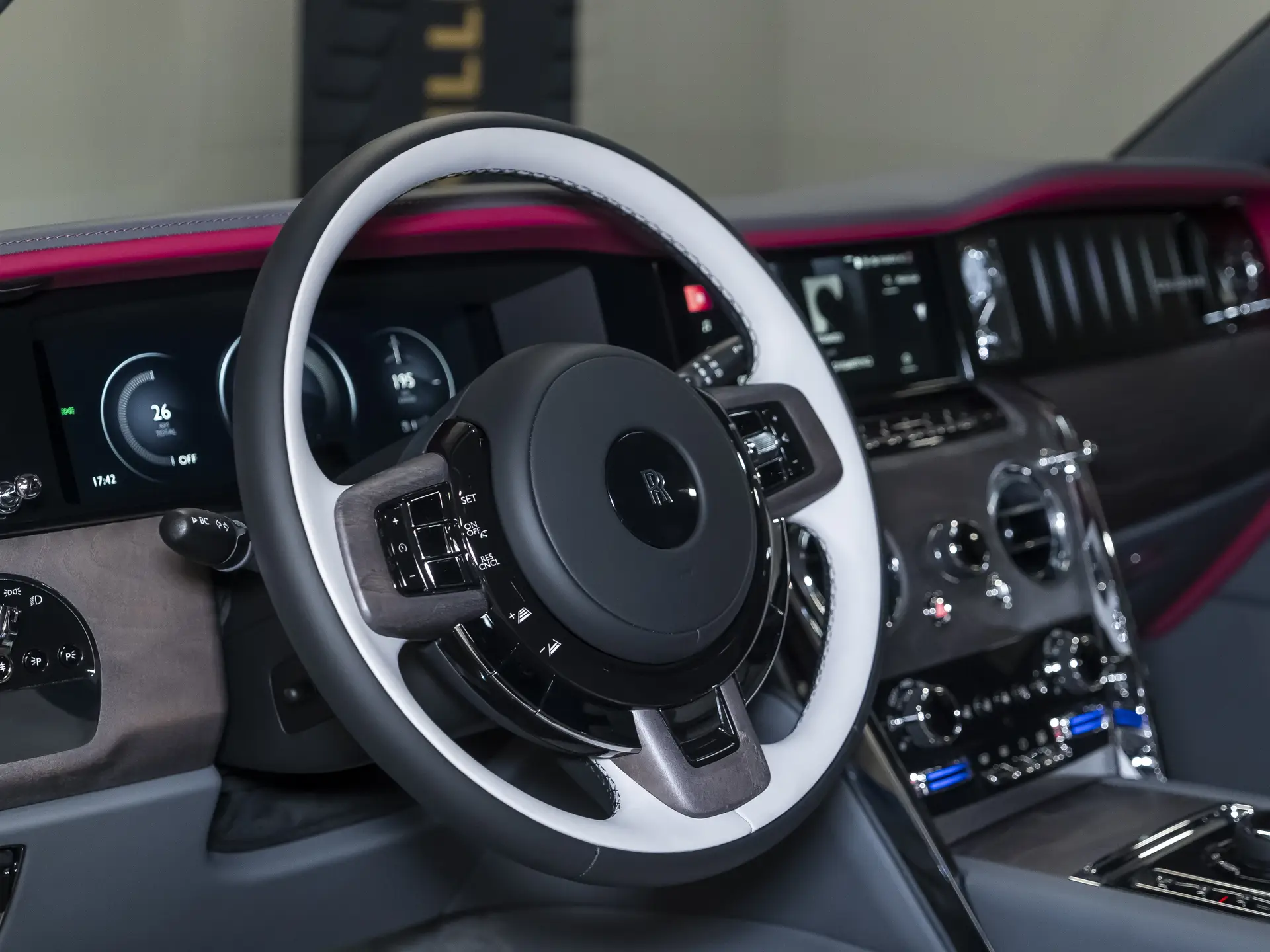 Rolls-Royce Cullinan, I Рестайлинг, 2025 купить в салоне Million Miles