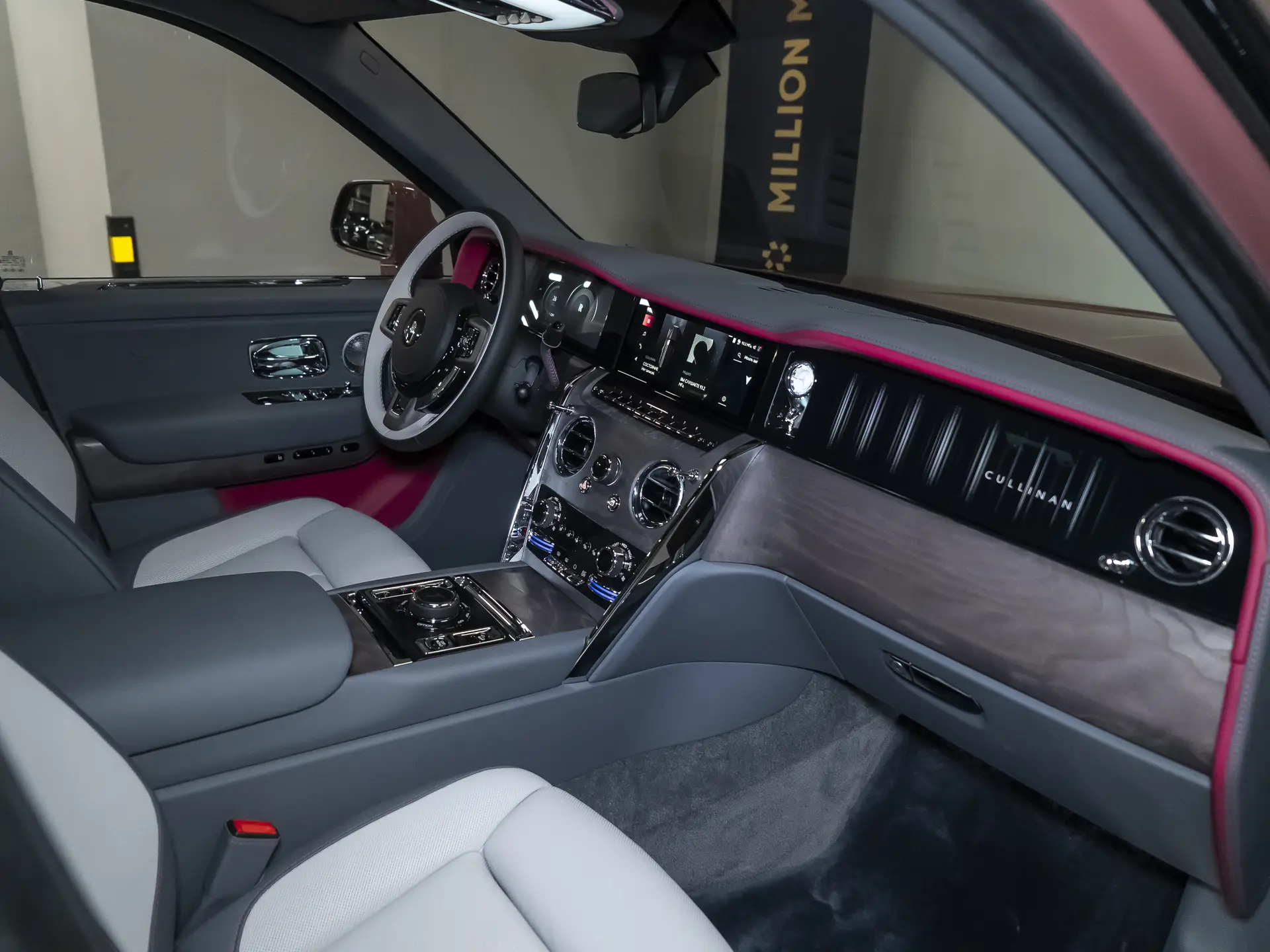 Rolls-Royce Cullinan, I Рестайлинг, 2025 купить в салоне Million Miles