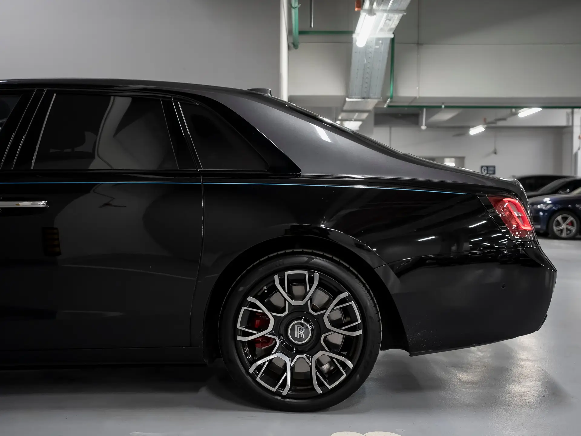 Rolls-Royce Ghost Black Badge, II, 2022 купить в салоне Million Miles