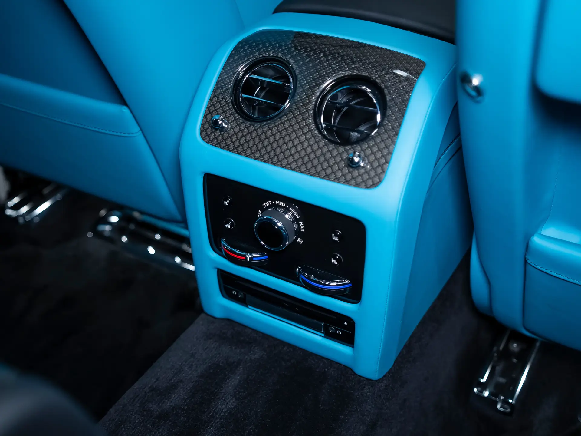 Rolls-Royce Ghost Black Badge, II, 2022 купить в салоне Million Miles