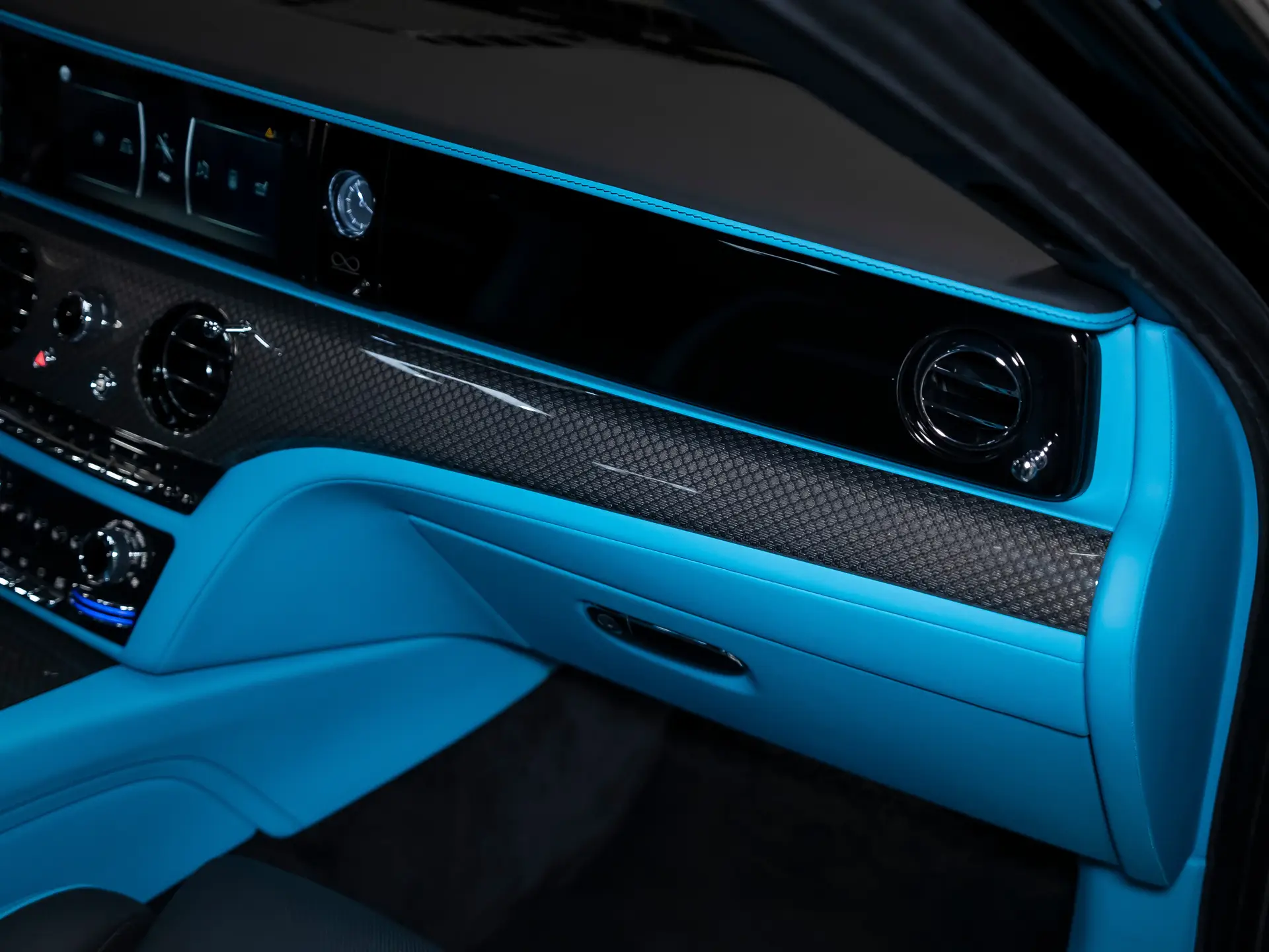 Rolls-Royce Ghost Black Badge, II, 2022 купить в салоне Million Miles