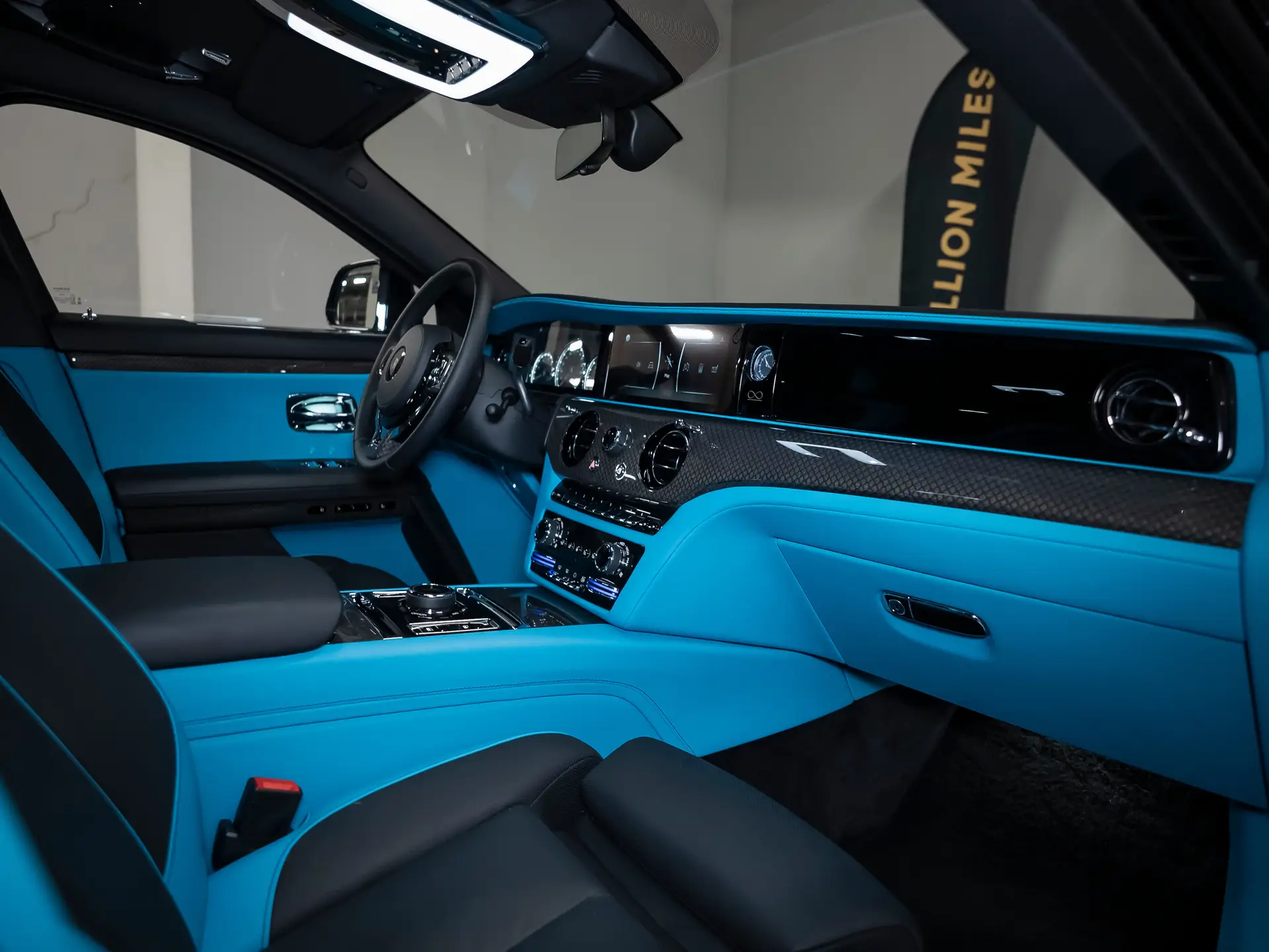 Rolls-Royce Ghost Black Badge, II, 2022 купить в салоне Million Miles