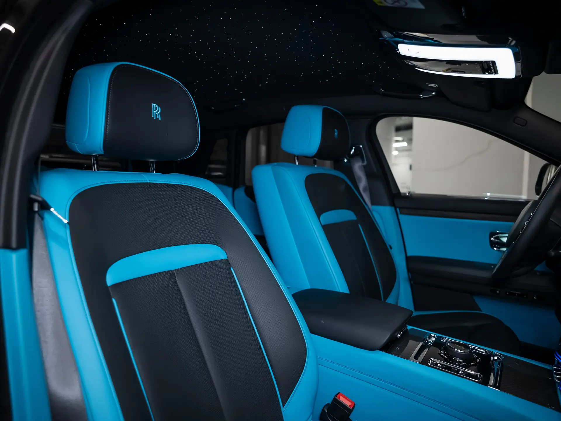 Rolls-Royce Ghost Black Badge, II, 2022 купить в салоне Million Miles