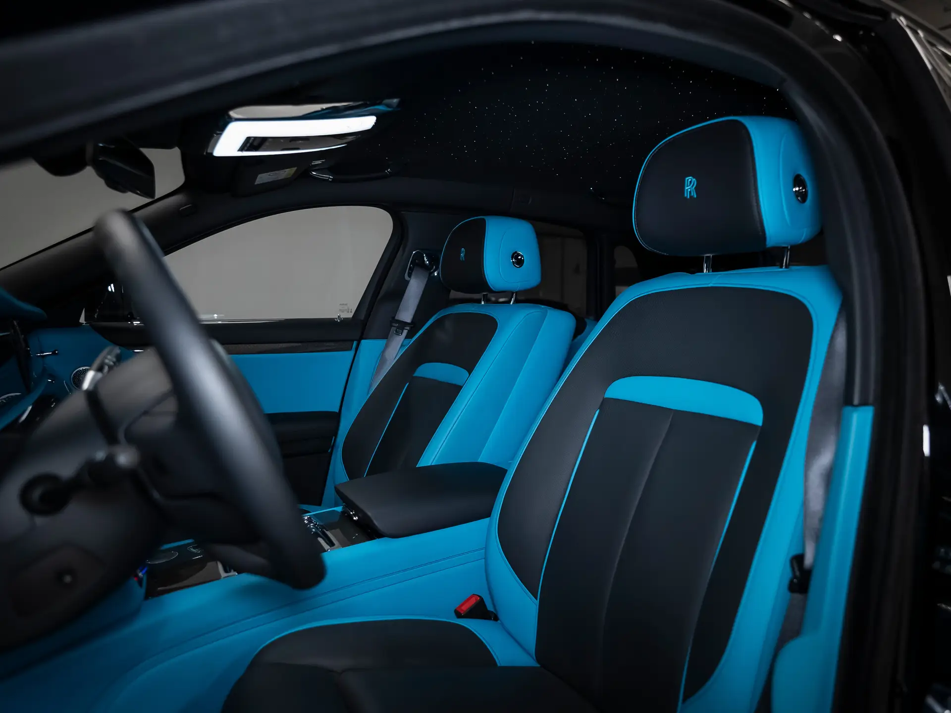 Rolls-Royce Ghost Black Badge, II, 2022 купить в салоне Million Miles