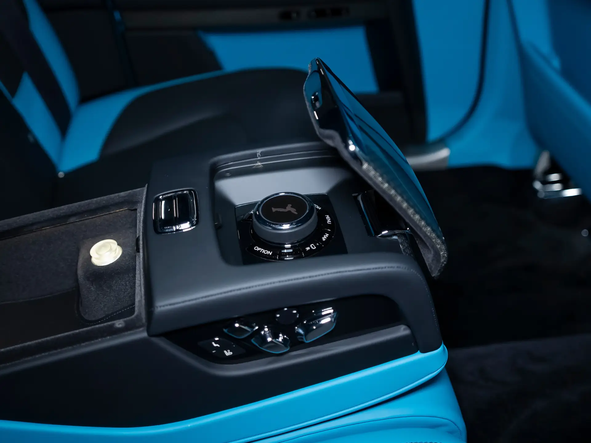 Rolls-Royce Ghost Black Badge, II, 2022 купить в салоне Million Miles