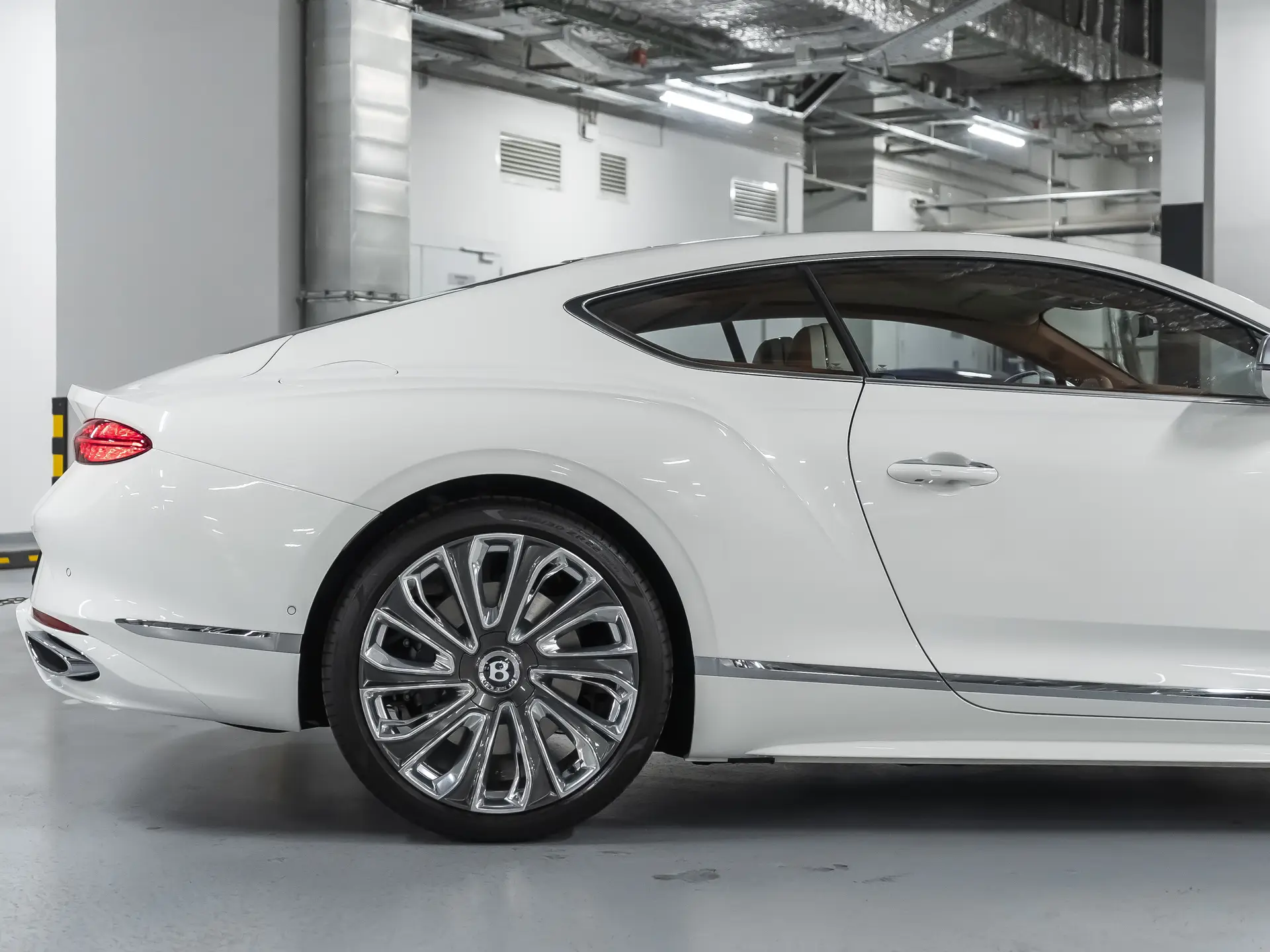 Bentley Continental GT, IV, 2025 купить в салоне Million Miles