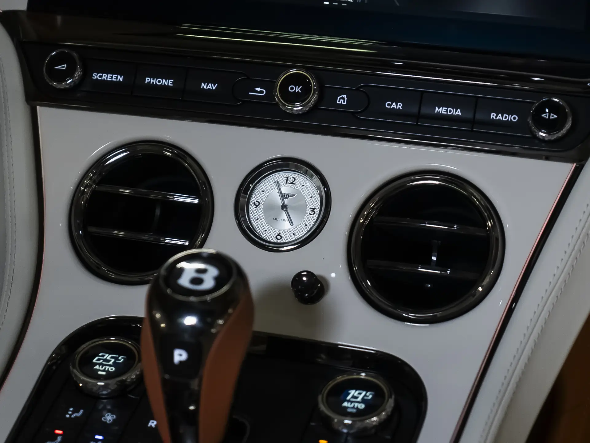 Bentley Continental GT, IV, 2025 купить в салоне Million Miles