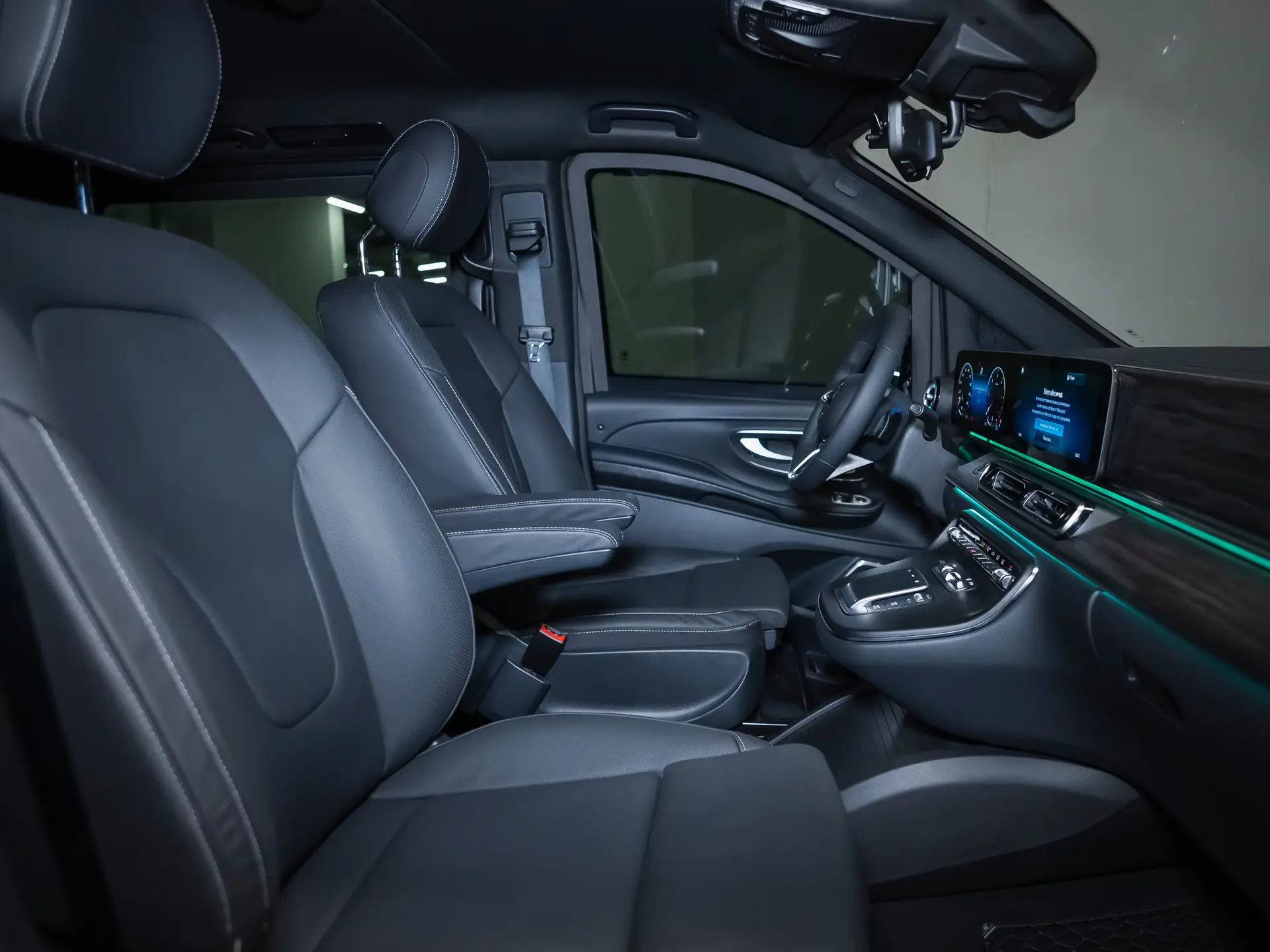 Mercedes-Benz V-Класс, III (W447) Рестайлинг 2, 2024 купить в салоне Million Miles