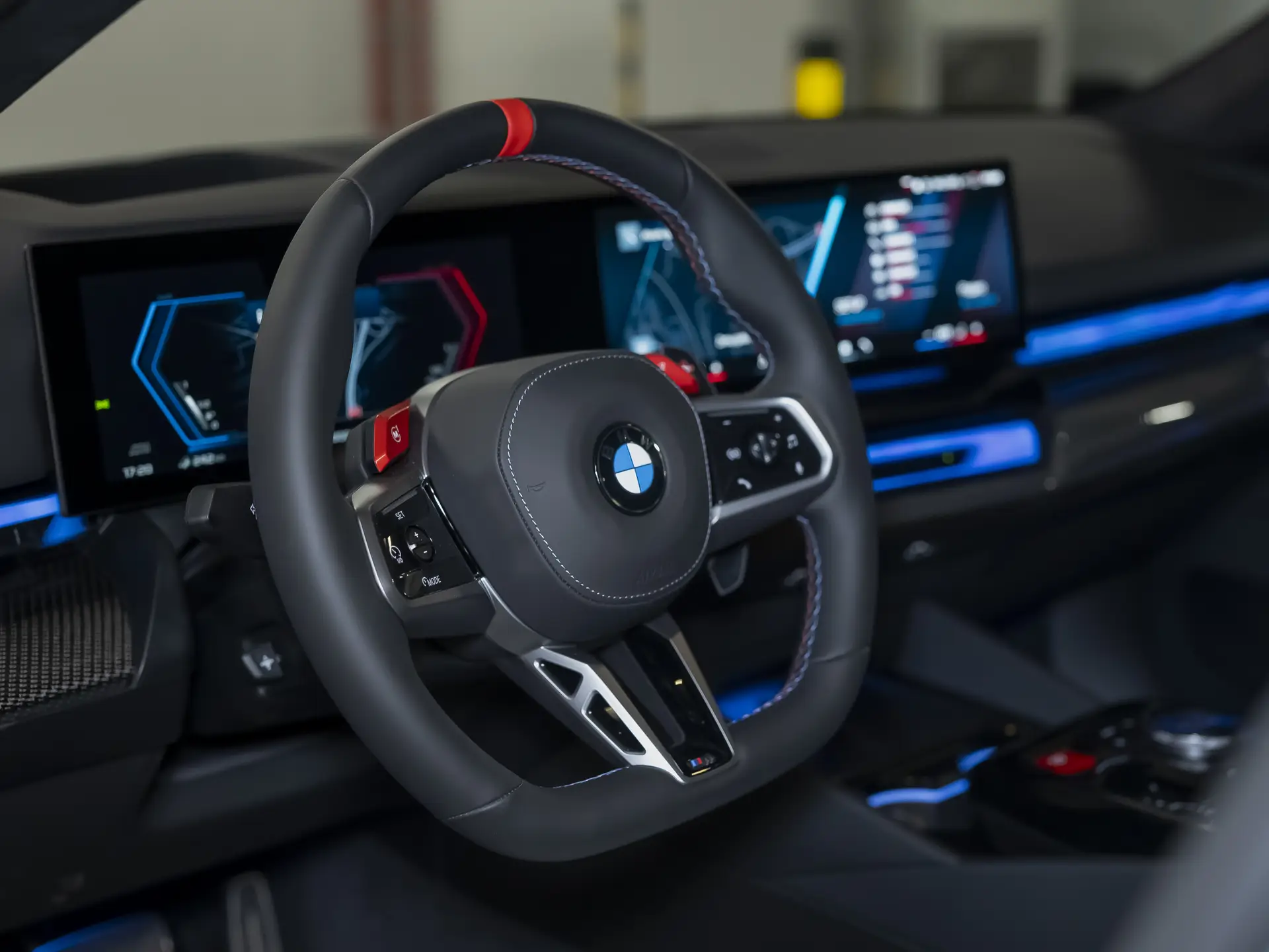 BMW M5, VII (G90), 2025 купить в салоне Million Miles