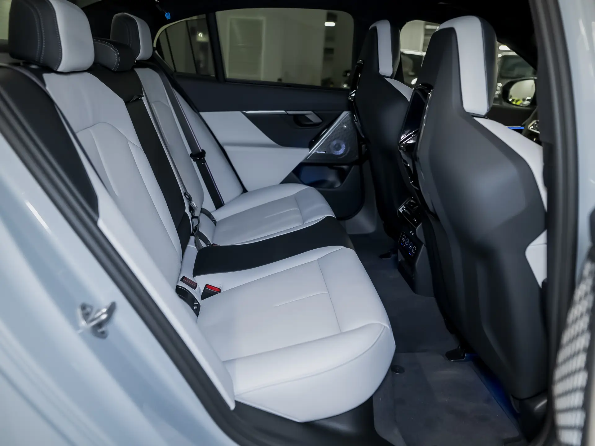 BMW M5, VII (G90), 2025 купить в салоне Million Miles