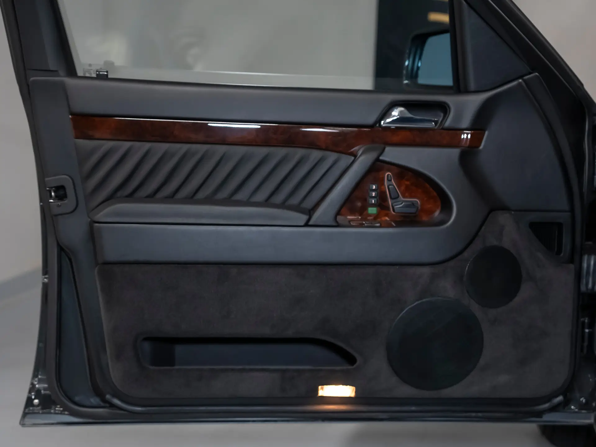 Mercedes-Benz S-Класс, III (W140), 1992 купить в салоне Million Miles