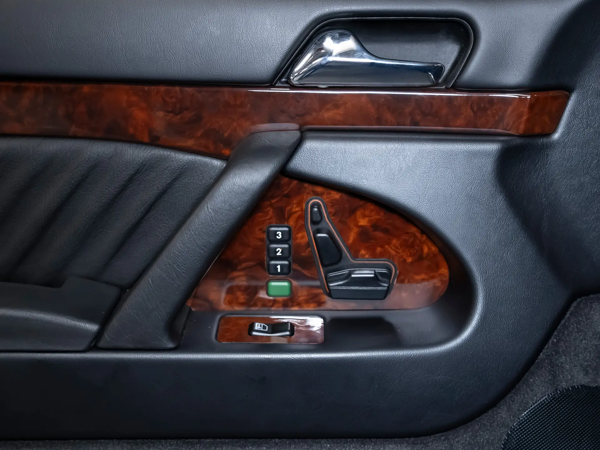 Mercedes-Benz S-Класс, III (W140), 1992 купить в салоне Million Miles