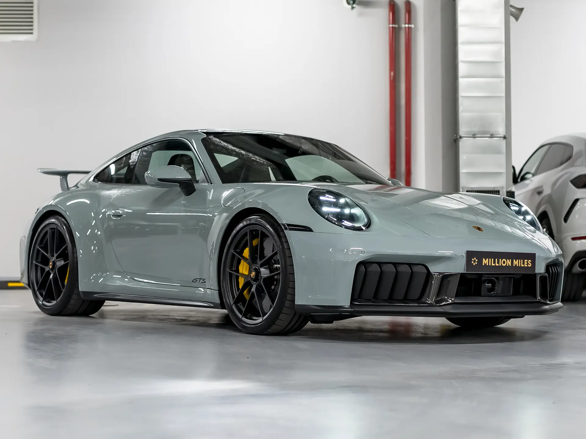 Porsche 911 Carrera 4 GTS, VIII (992) Рестайлинг, 2025 купить в салоне Million Miles