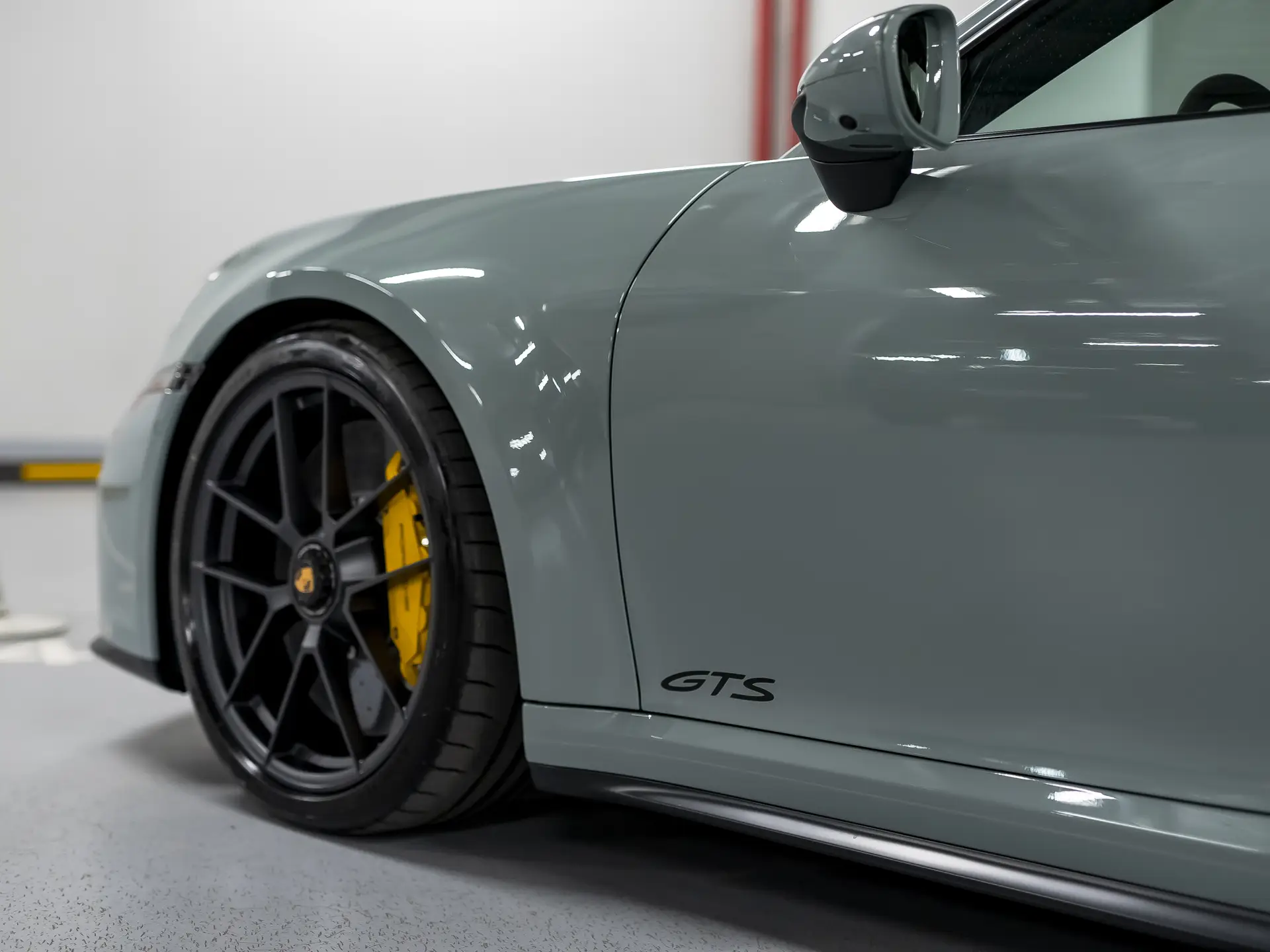 Porsche 911 Carrera 4 GTS, VIII (992) Рестайлинг, 2025 купить в салоне Million Miles