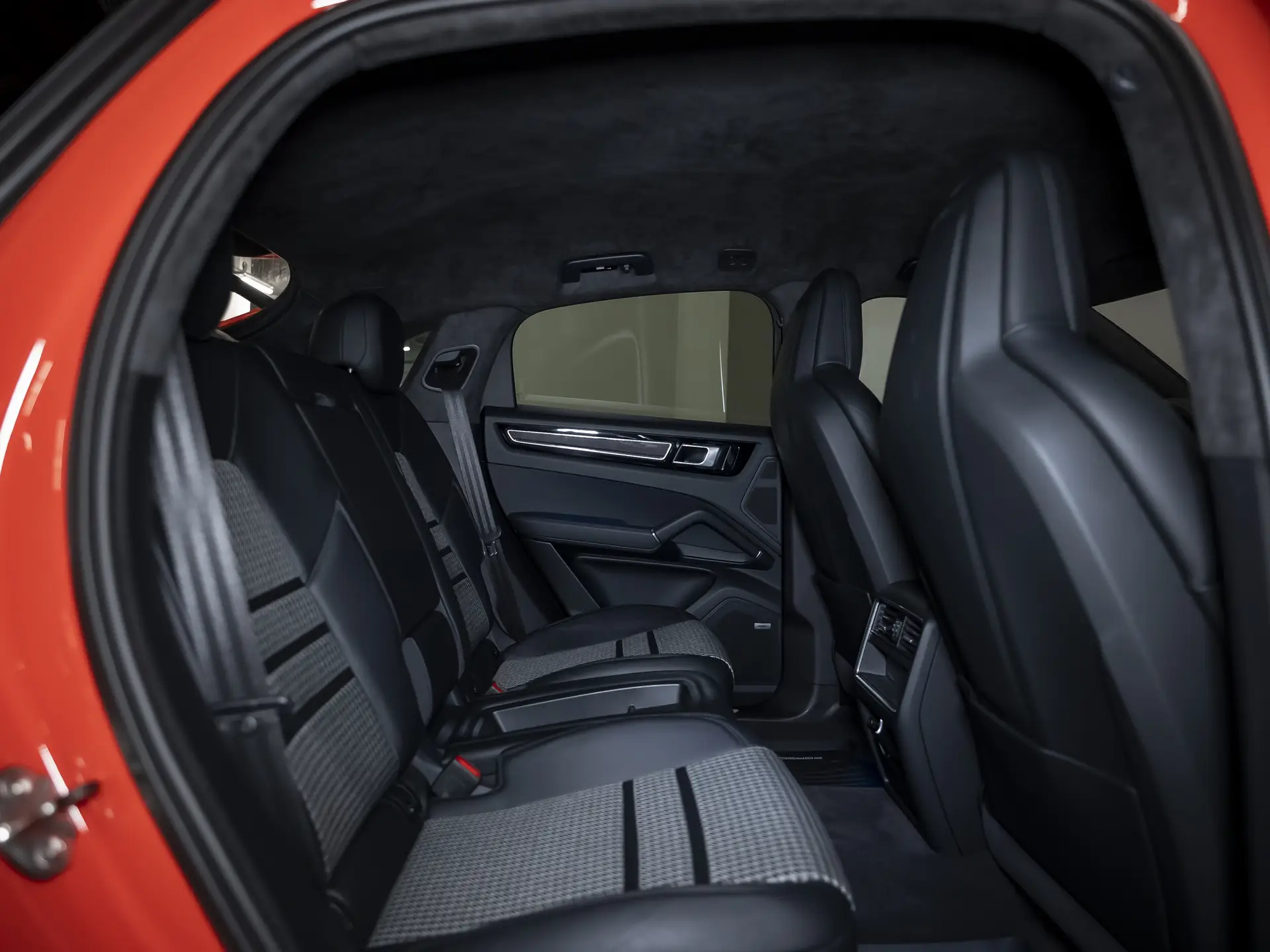 Porsche Cayenne, III, 2020 купить в салоне Million Miles